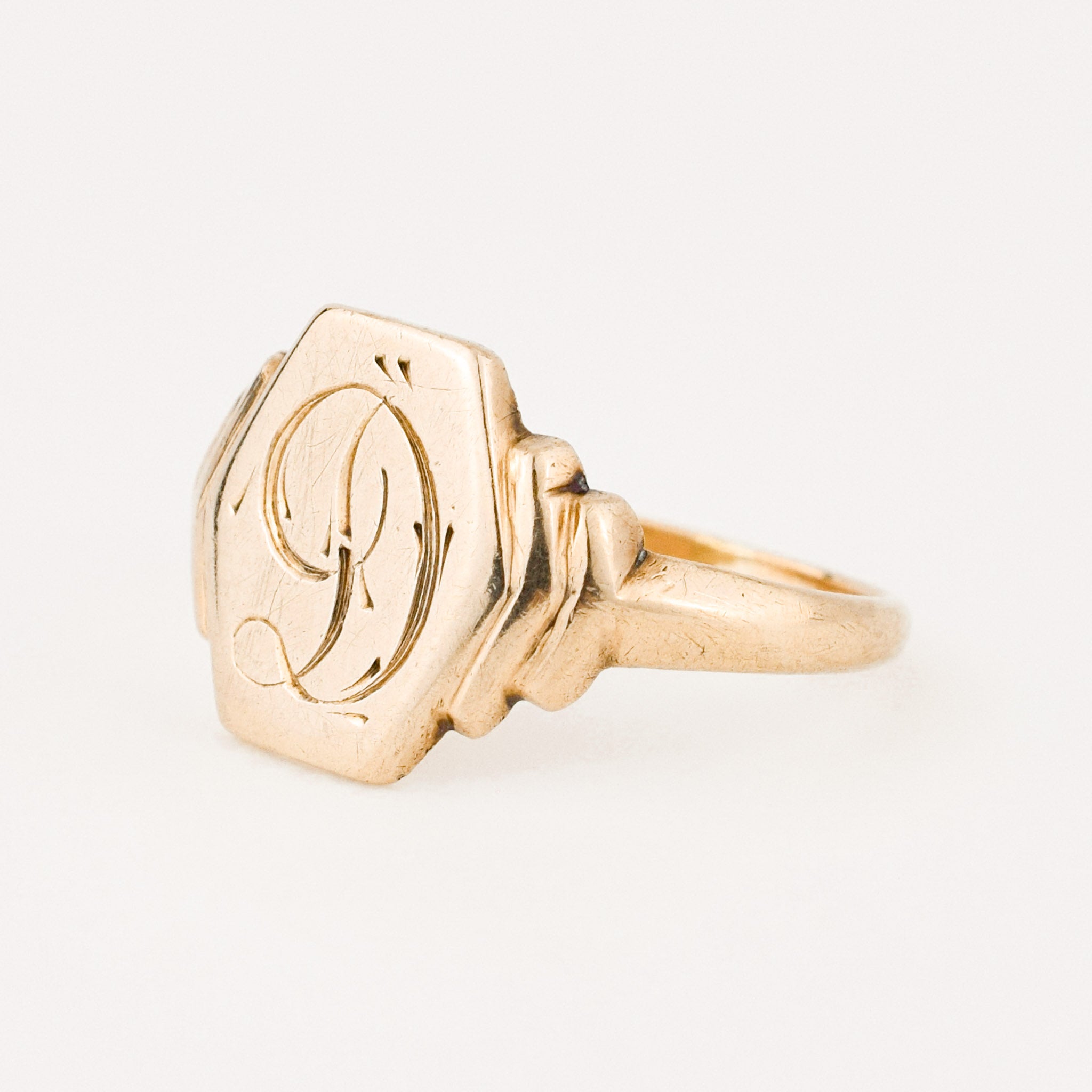 vintage gold 'd' signet ring