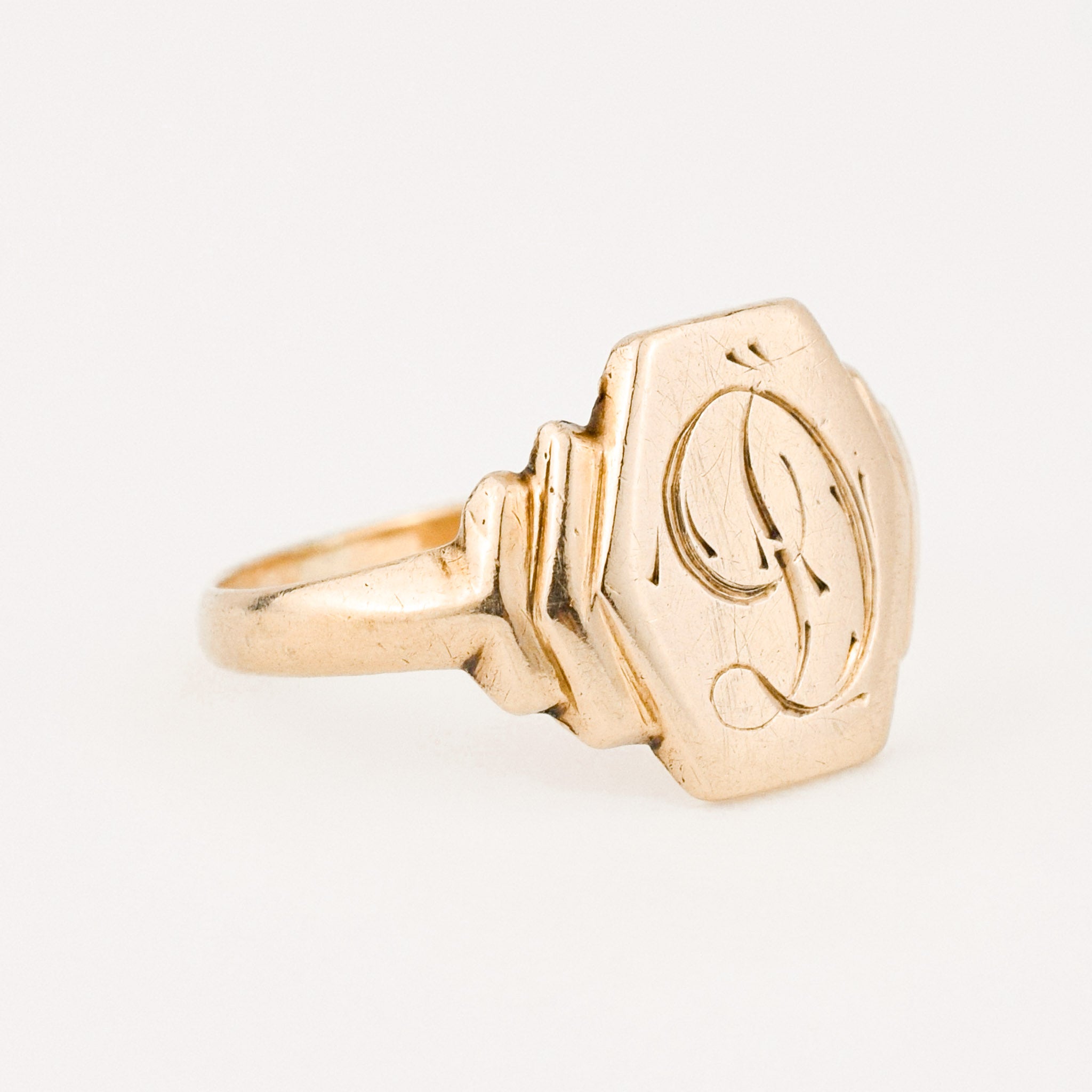 vintage gold 'd' signet ring