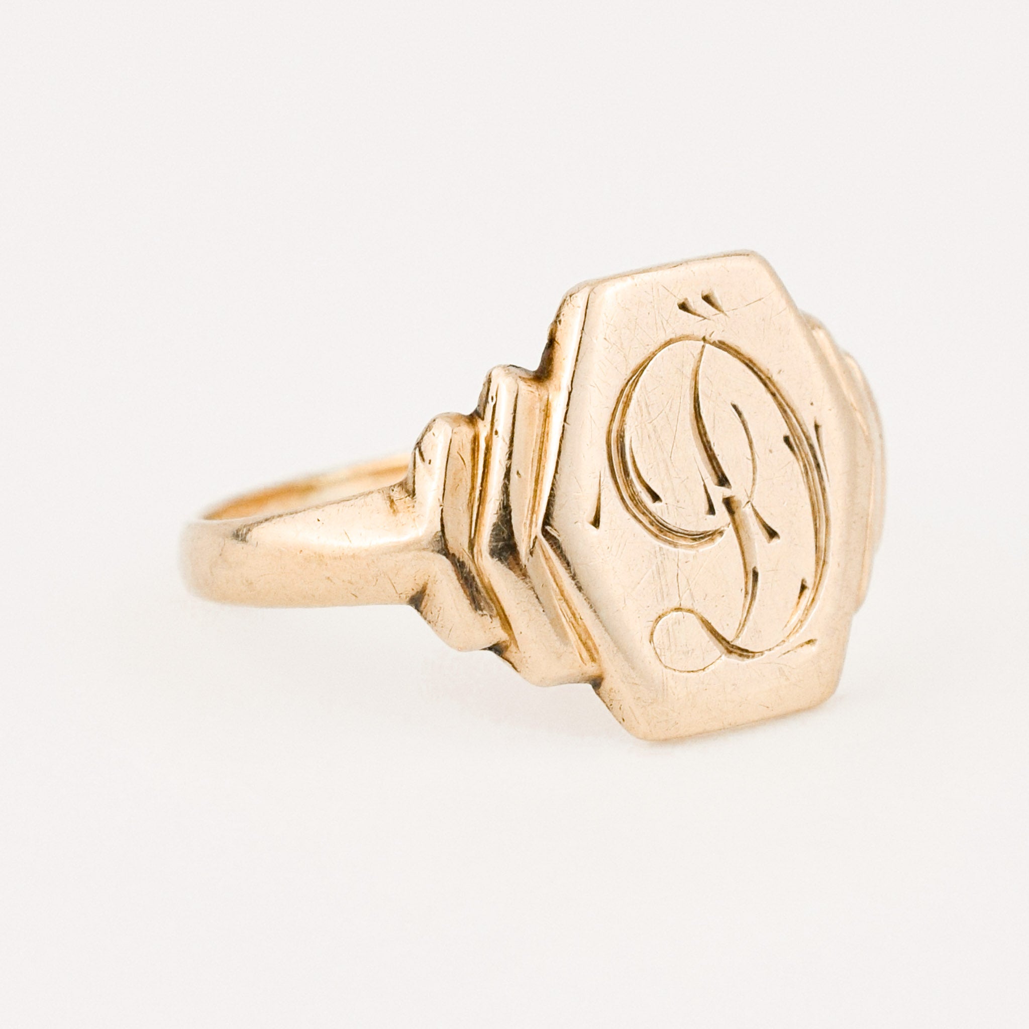 vintage gold 'd' signet ring