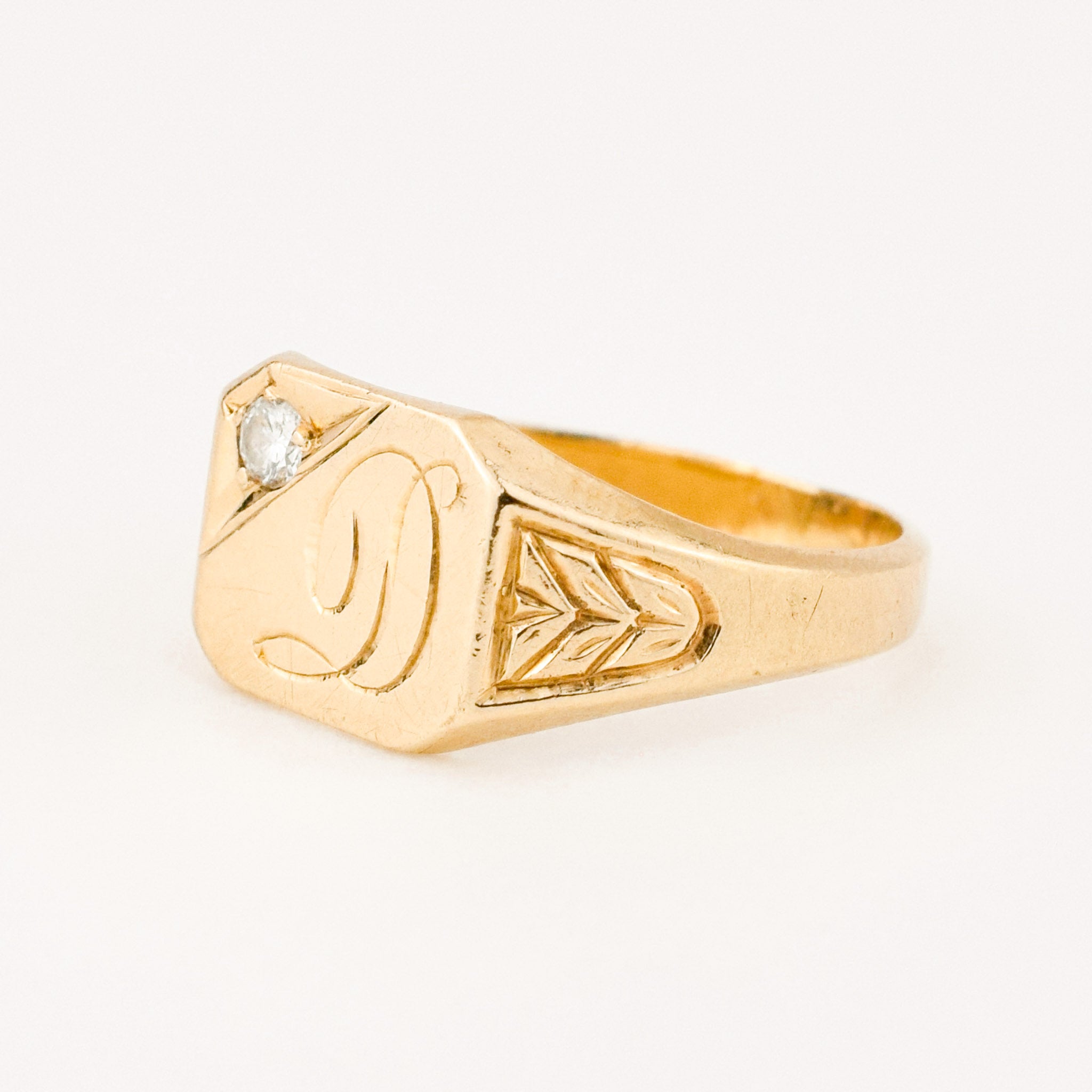'D' Signet Ring
