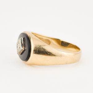 vintage gold oval onyx and diamond ring 