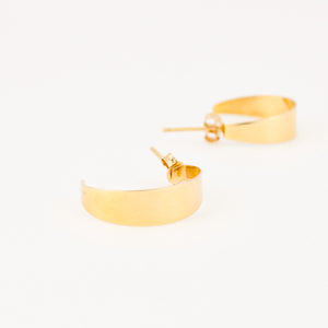 vintage gold sleek hoop earrings 