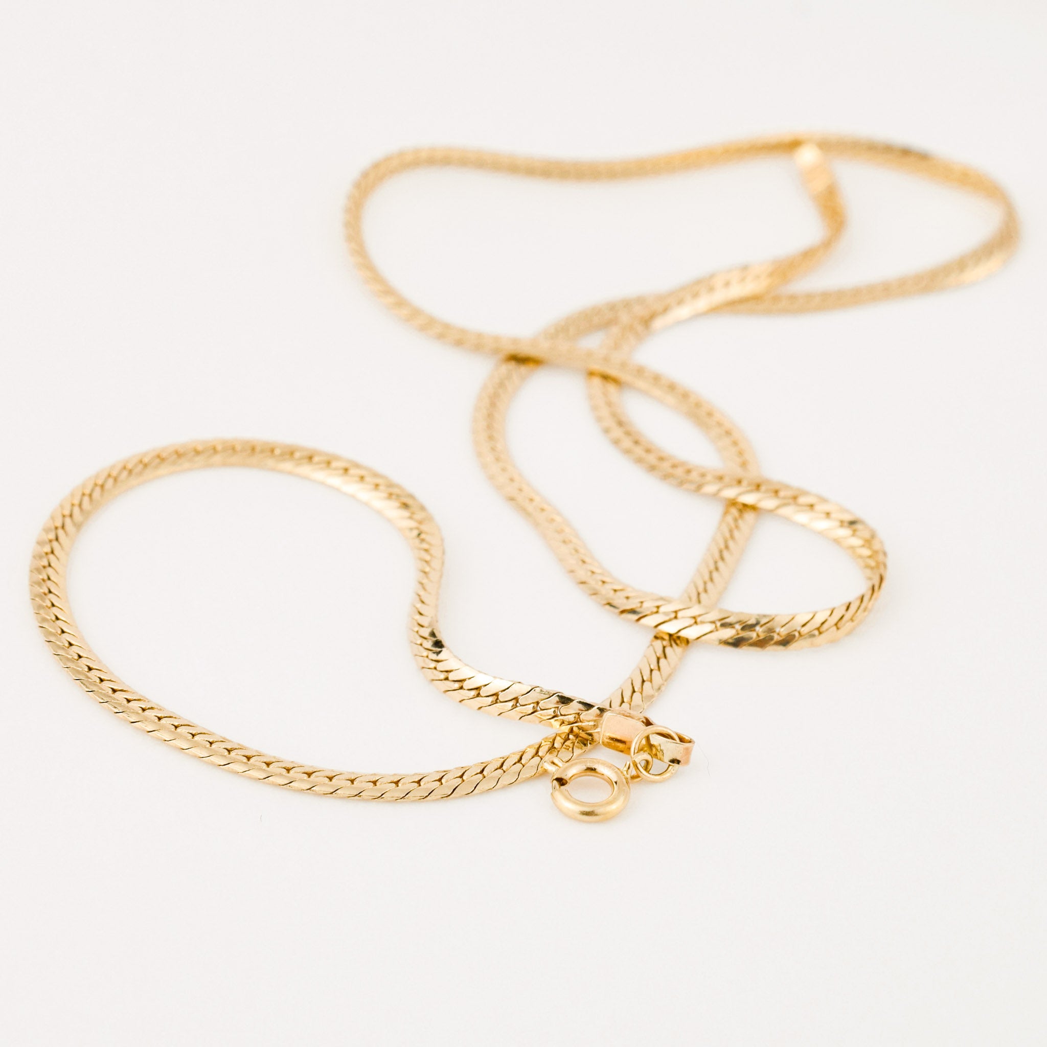 vintage gold 18" herringbone chain necklace