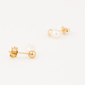 vintage gold pearl and ball stud earrings 