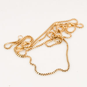 vintage gold 22" box chain necklace