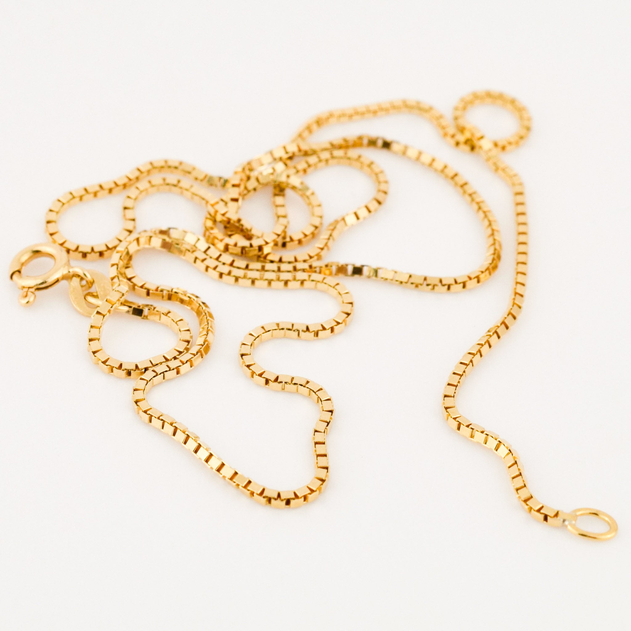 vintage gold box chain necklace
