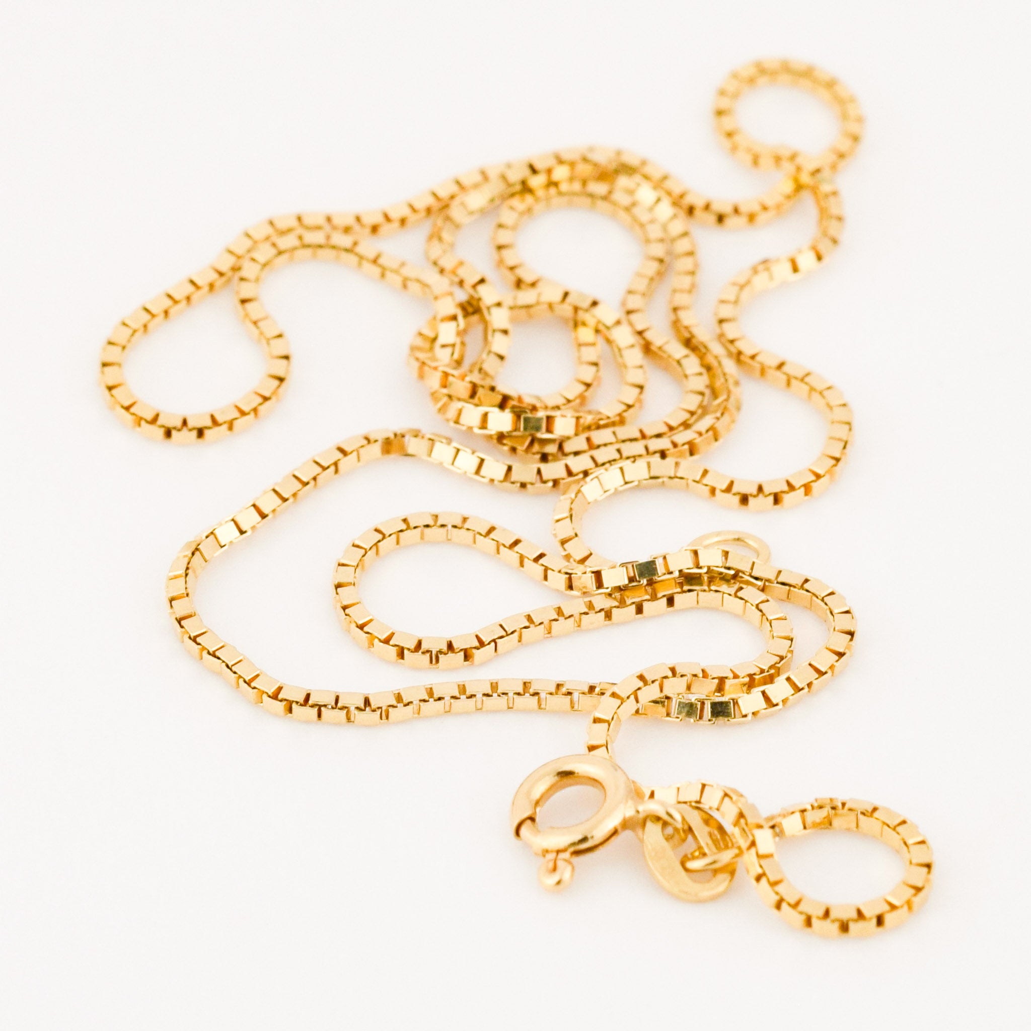 vintage gold box chain necklace