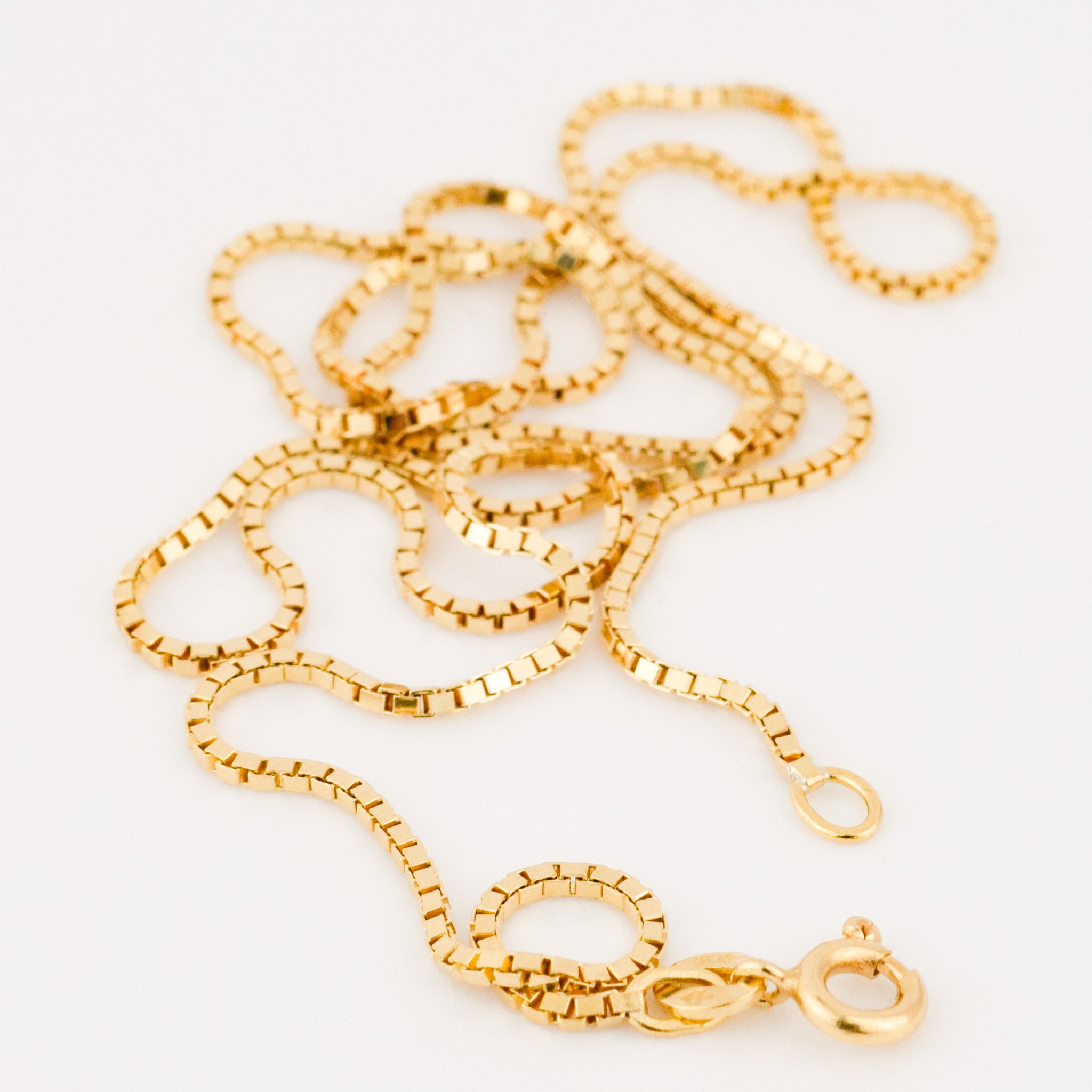 vintage gold box chain necklace
