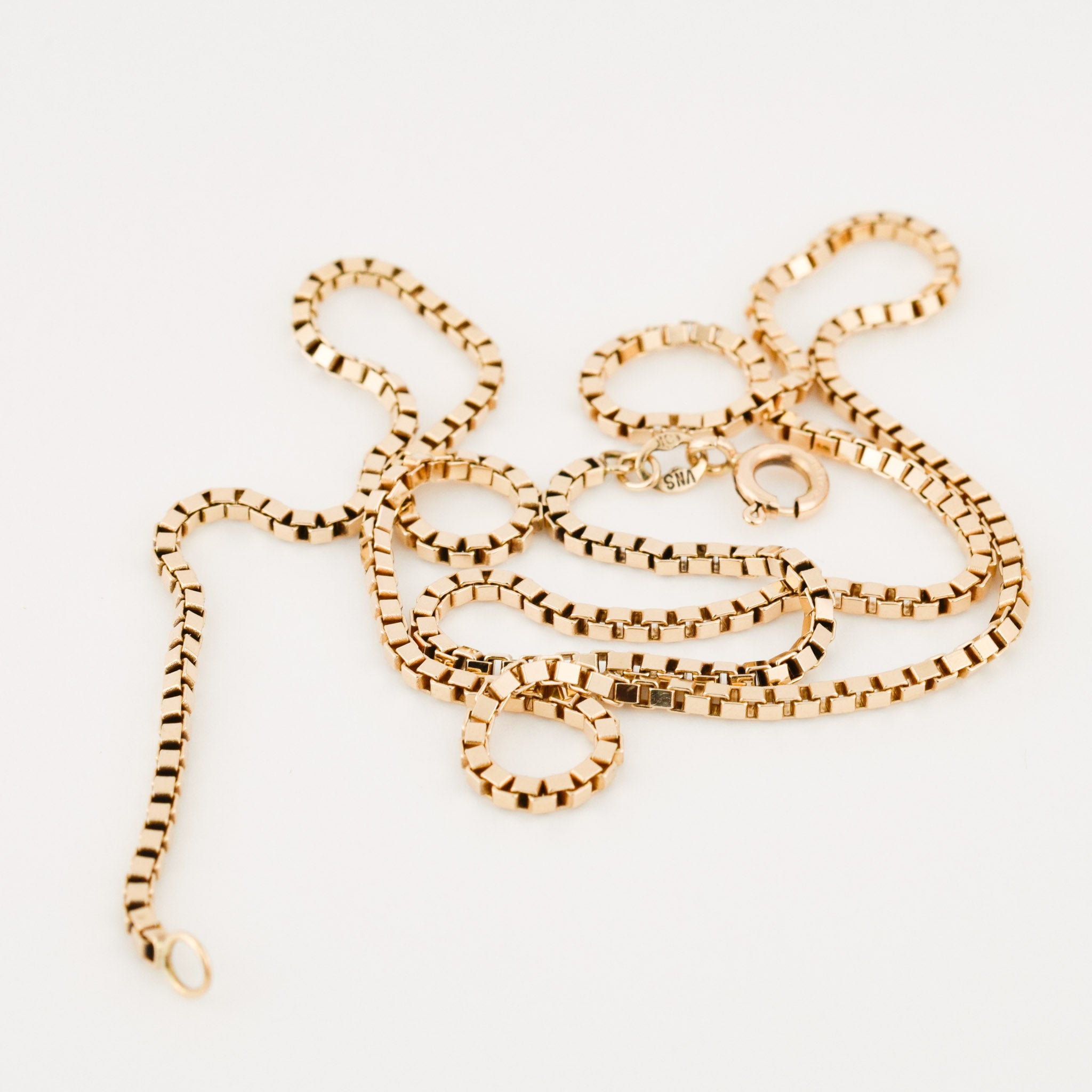 vintage gold chunky box chain necklace