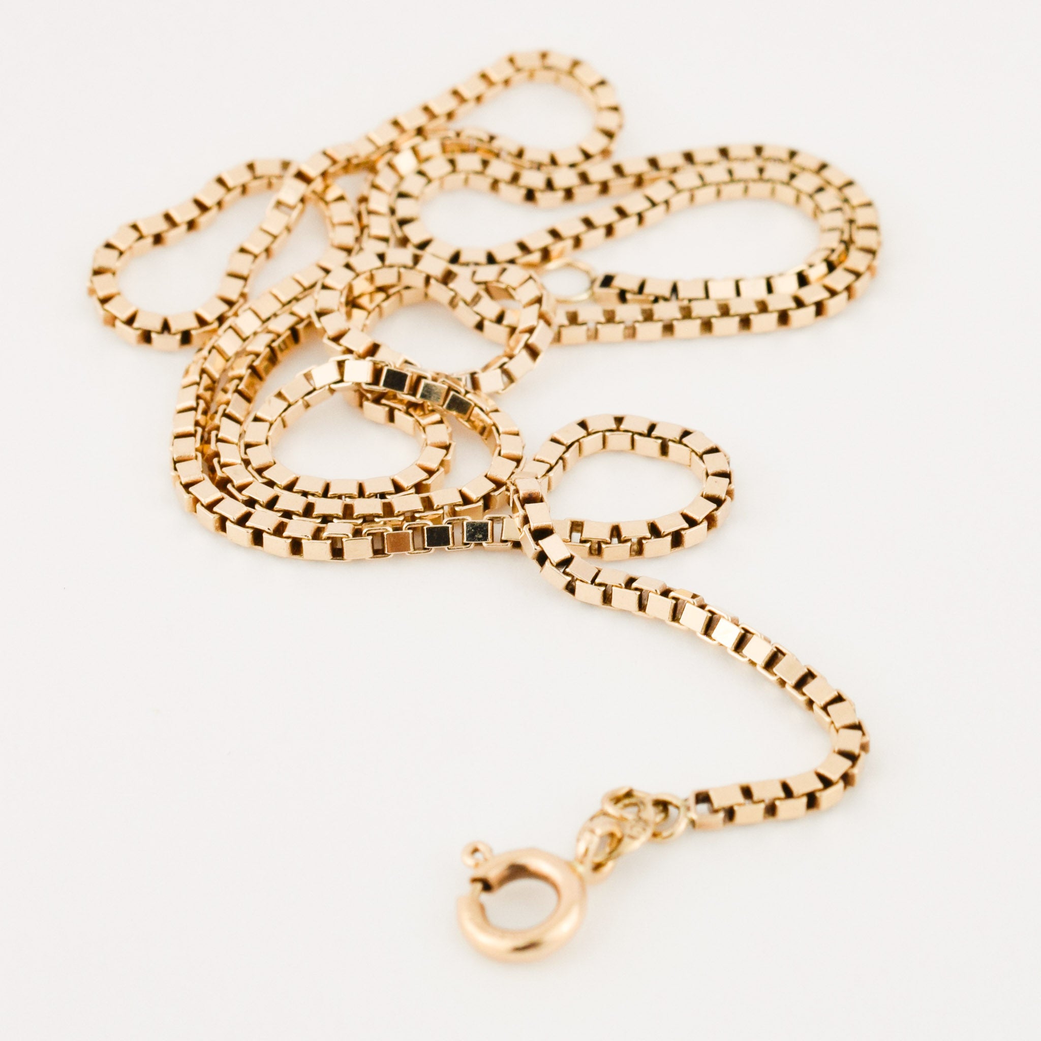 vintage gold chunky box chain necklace