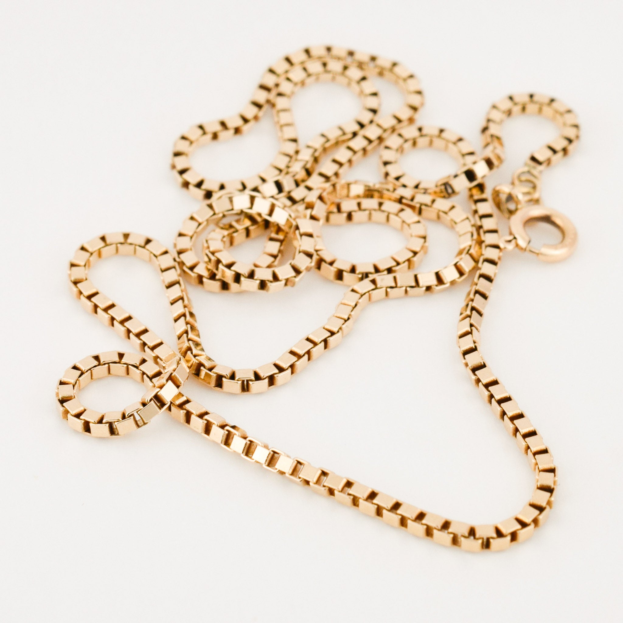 vintage gold chunky box chain necklace