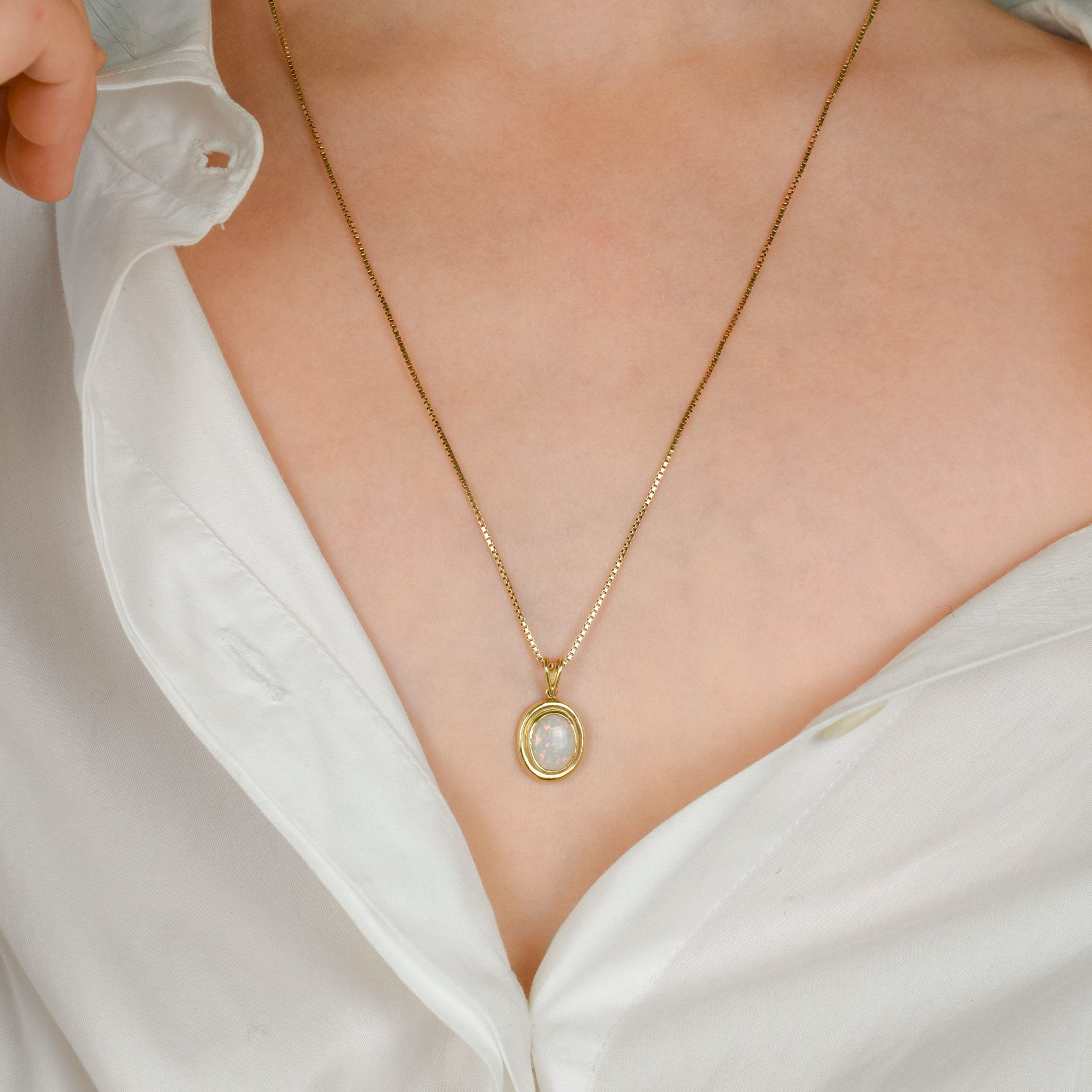 vintage gold Bezel set Opal Pendant 