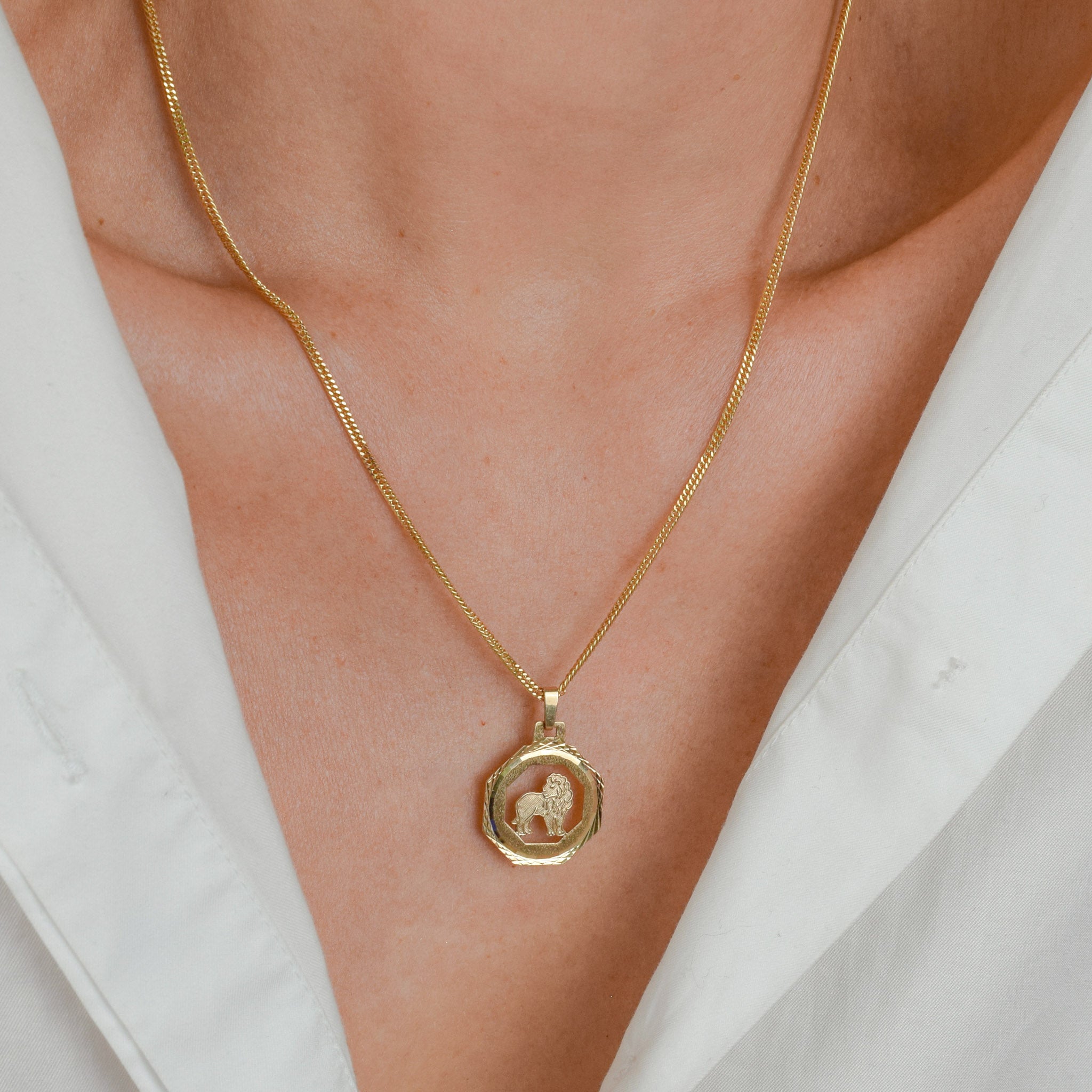 vintage gold leo zodiac charm pendant 