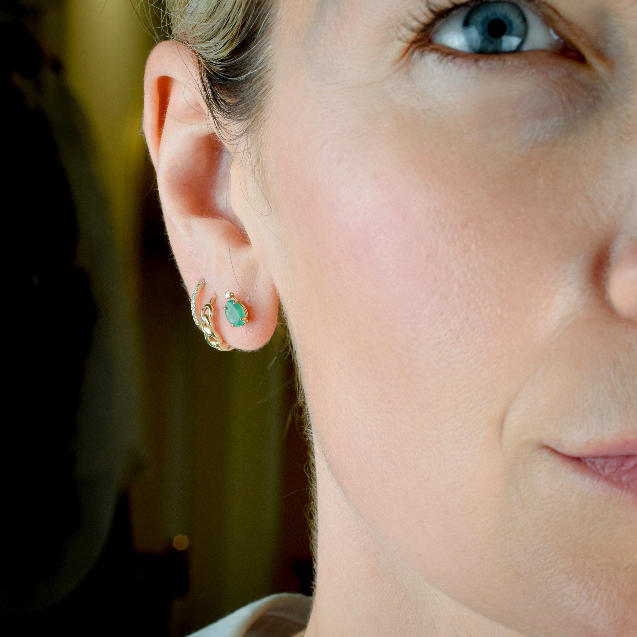 vintage emerald and diamond stud earrings