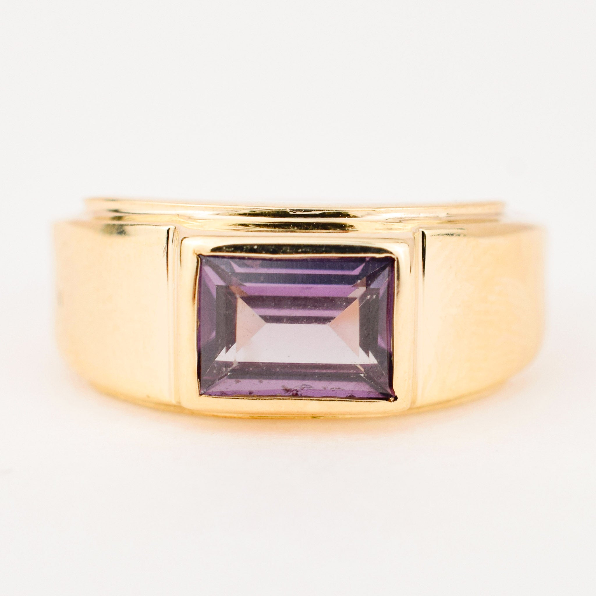 vintage gold bezel set synthetic sapphire ring 