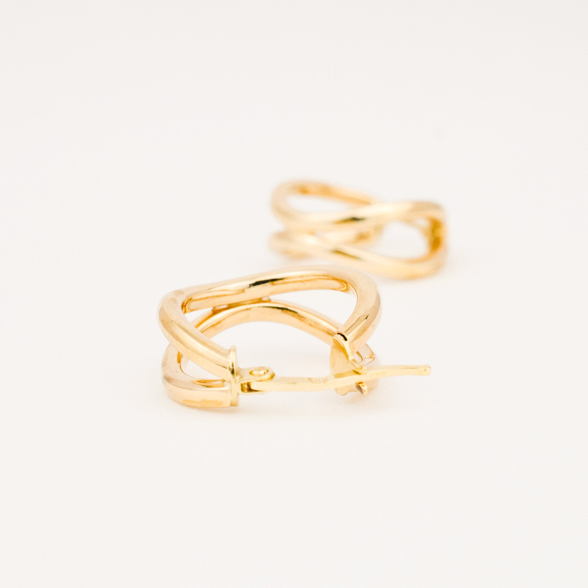 vintage 14k gold hoop earrings 