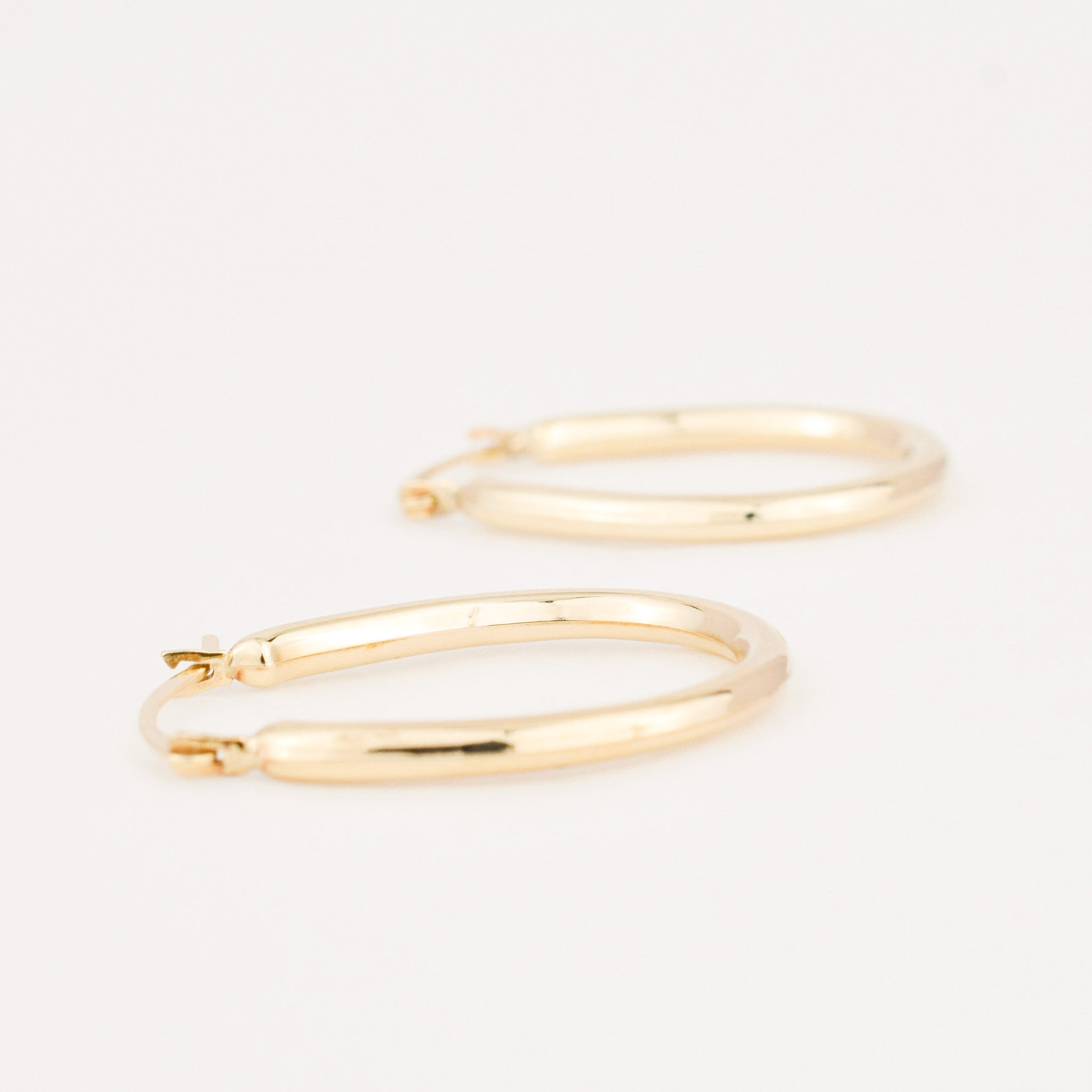 vintage gold oval hoop earrings