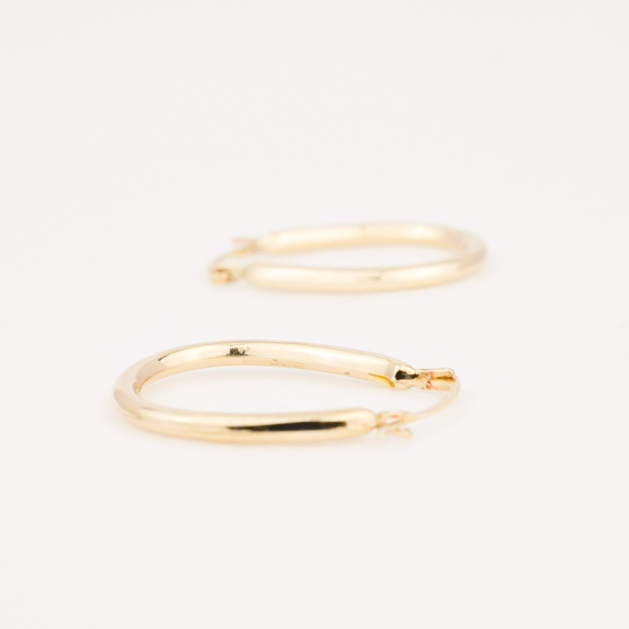 vintage gold oval hoop earrings