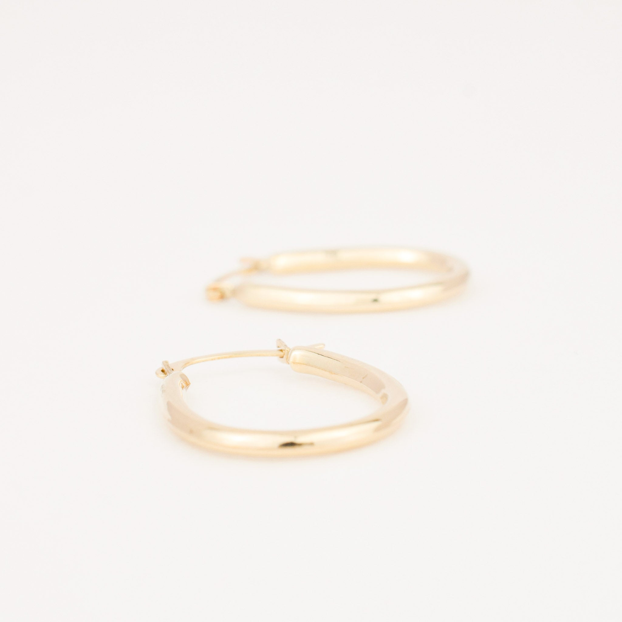 vintage gold oval hoop earrings