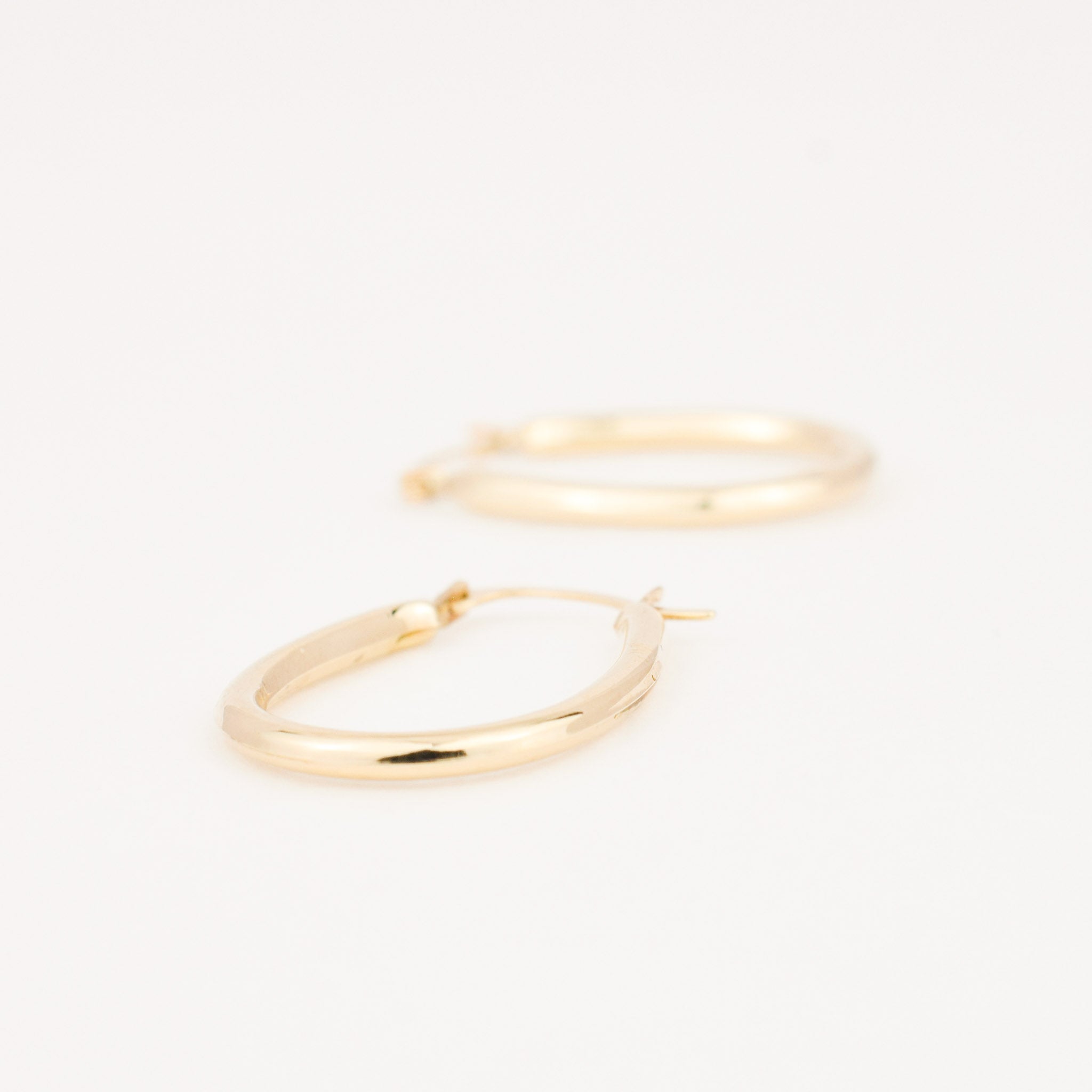 vintage gold oval hoop earrings