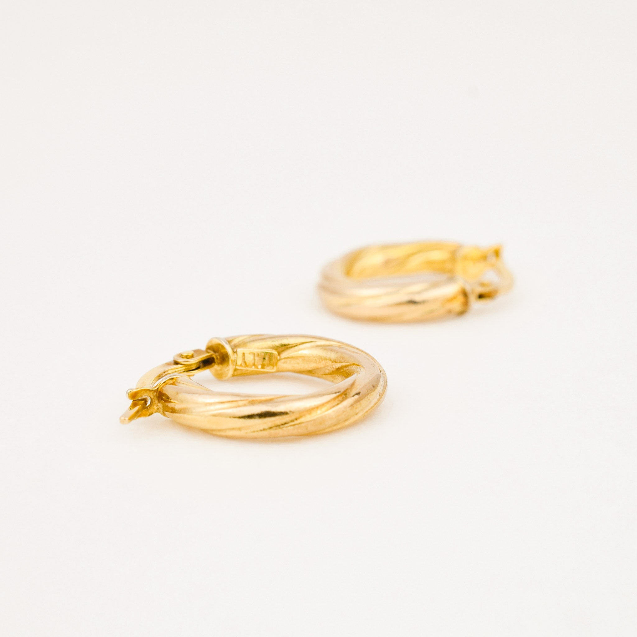 vintage gold twist hoop earrings