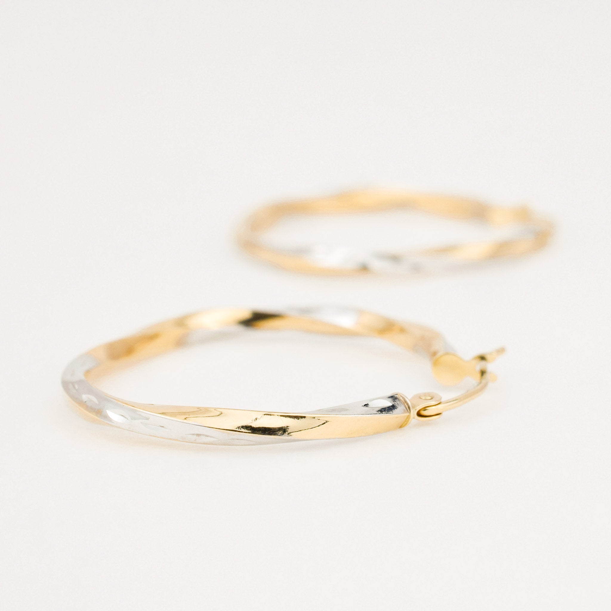 vintage gold hoop earrings 