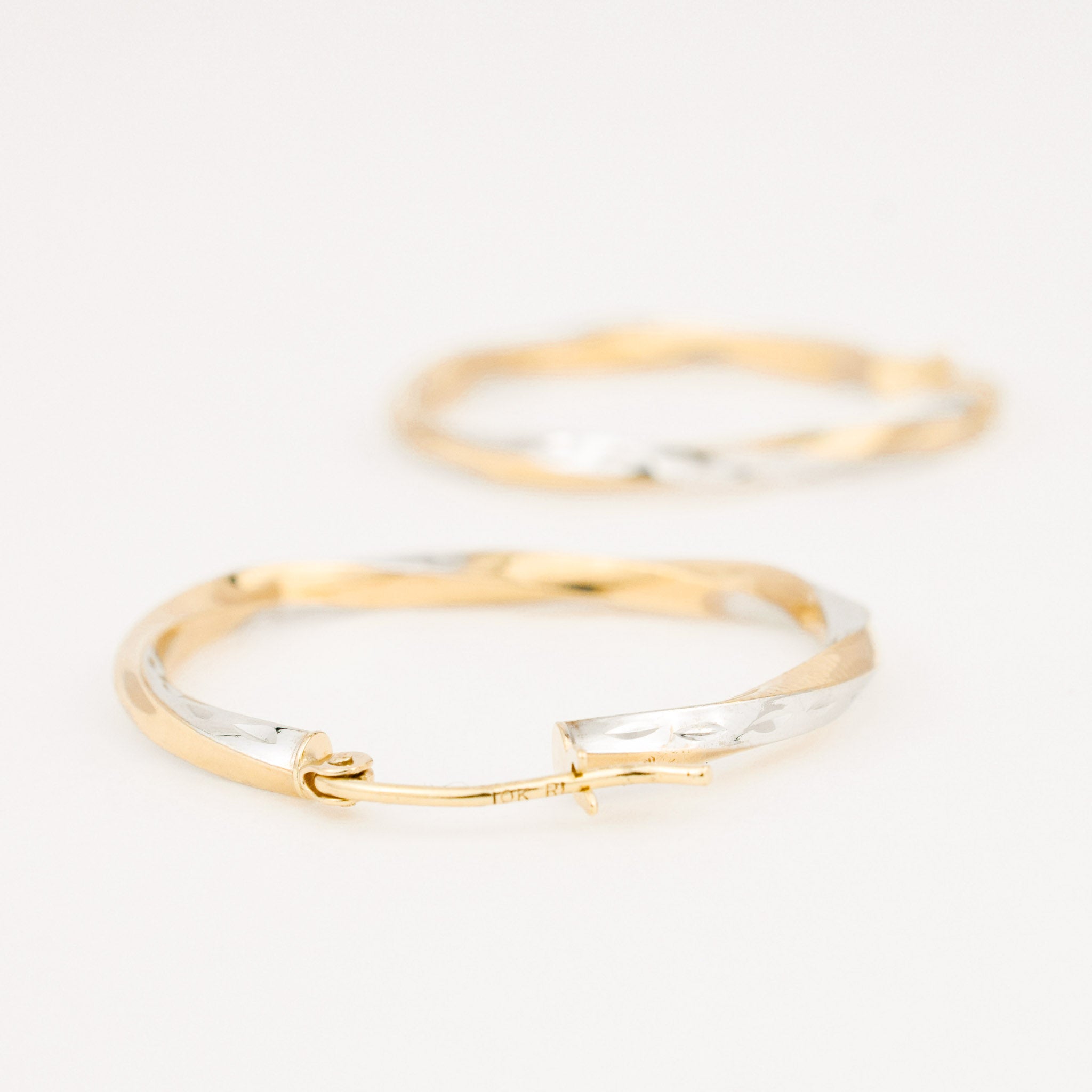 vintage gold hoop earrings 