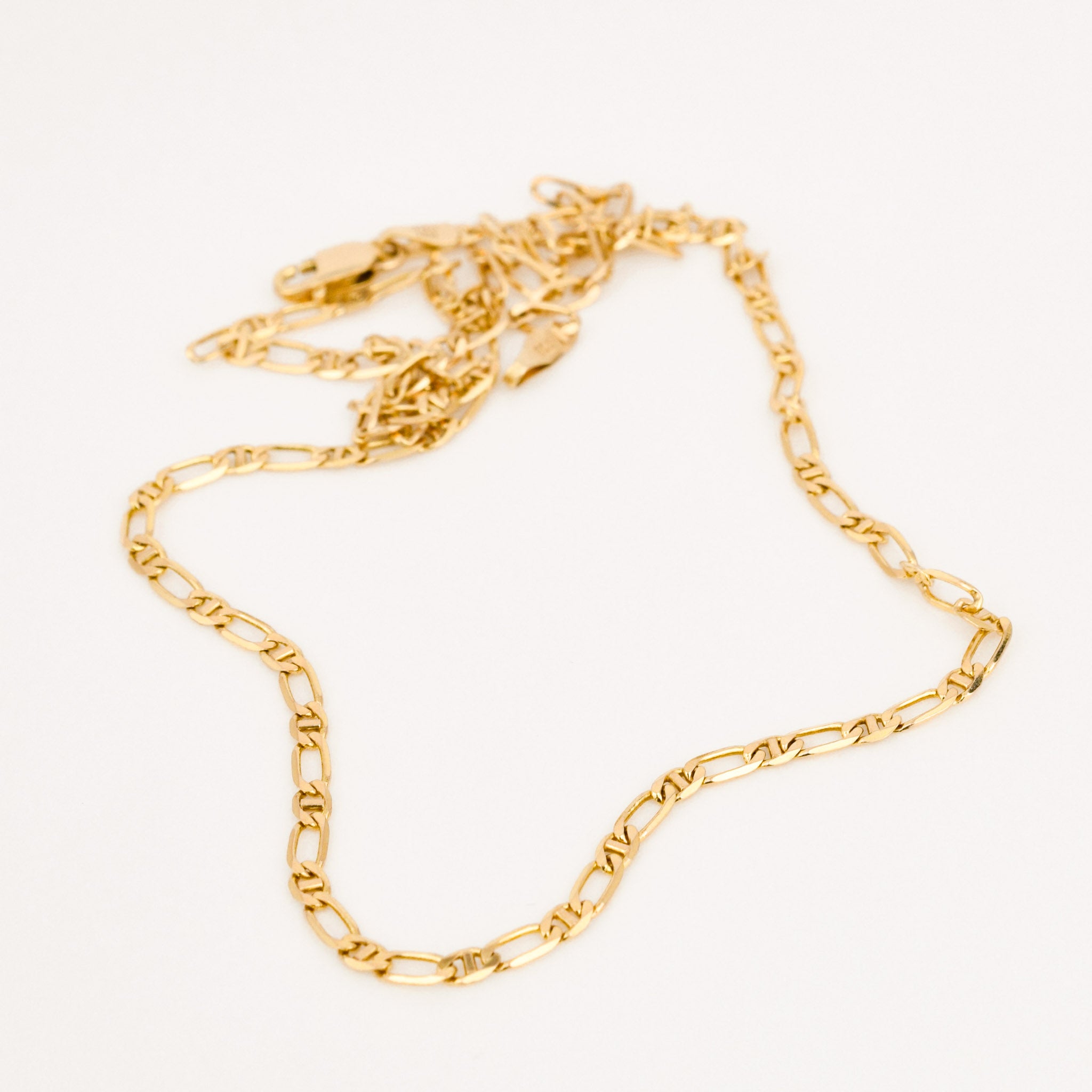 vintage gold 16" Mariner link necklace