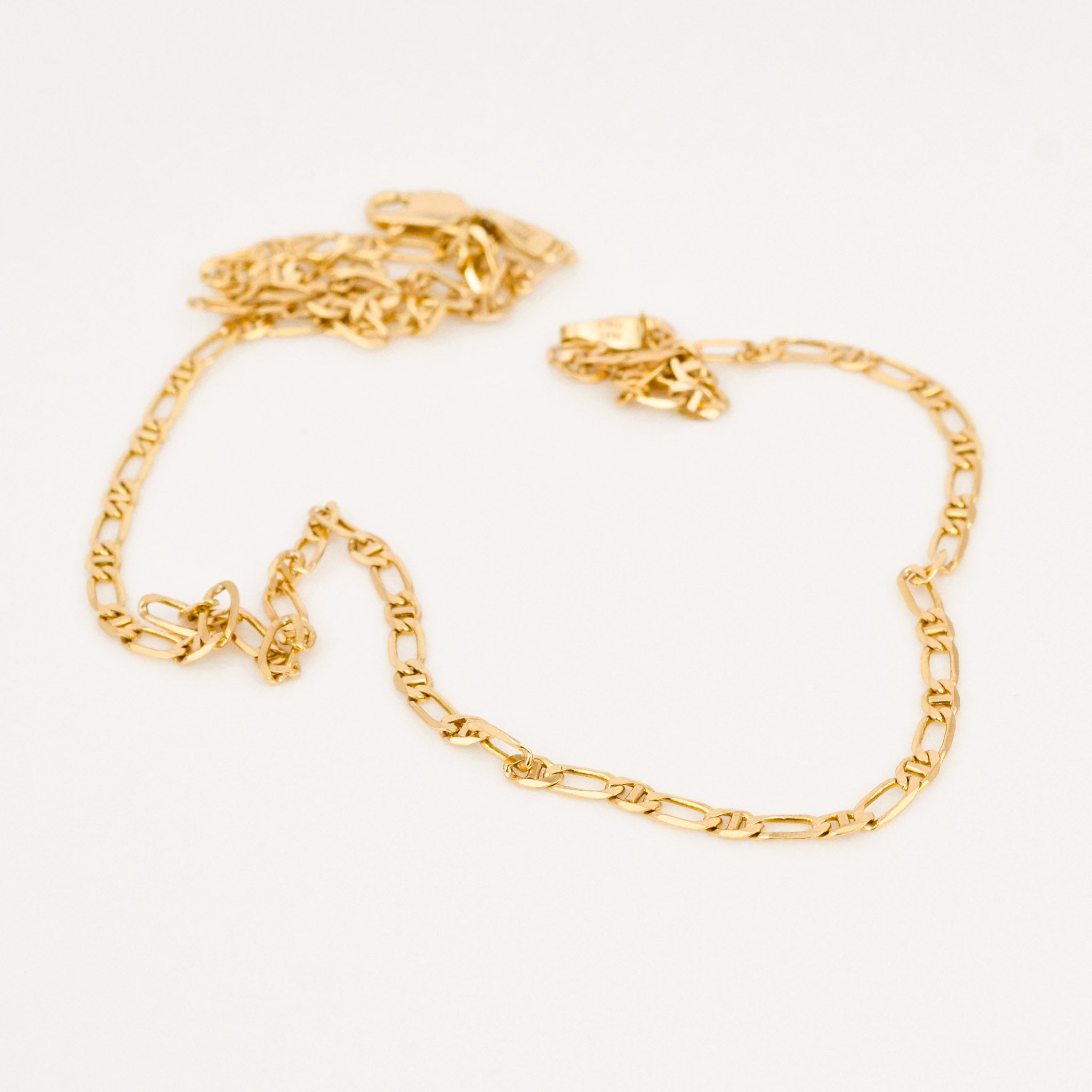 vintage gold 16" Mariner link necklace