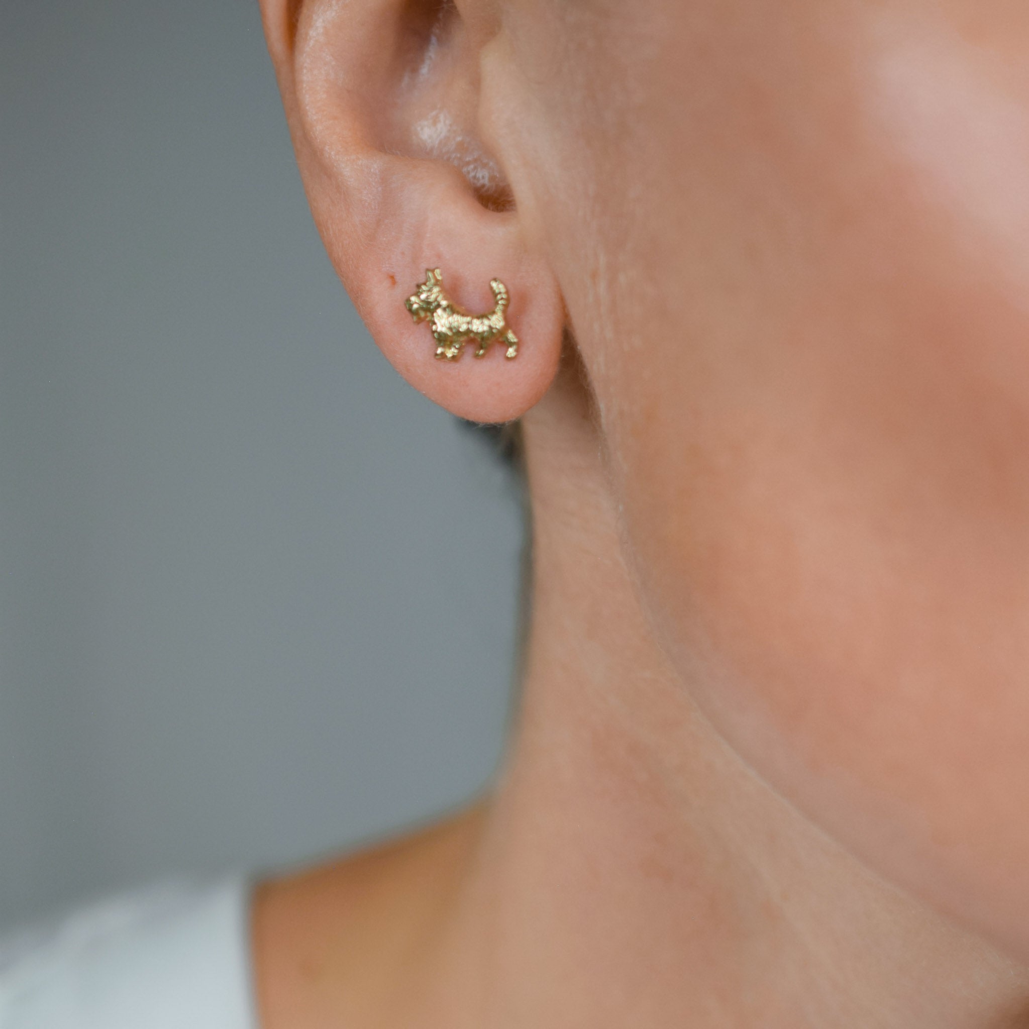 vintage gold schnauzer earrings 