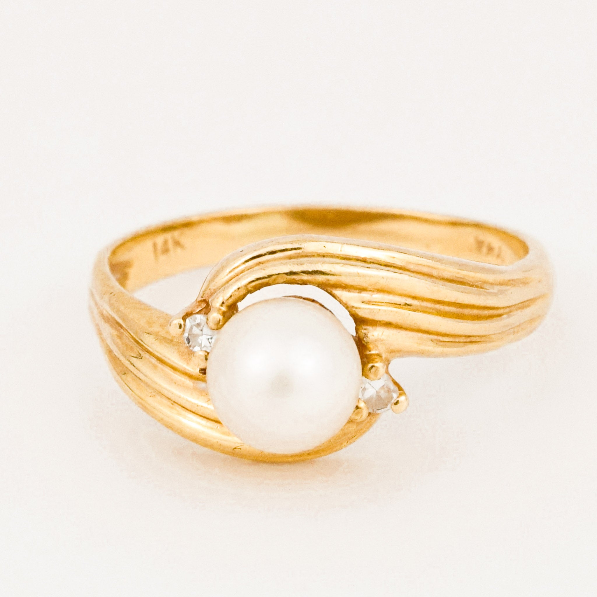 vintage gold pearl and diamond ring 