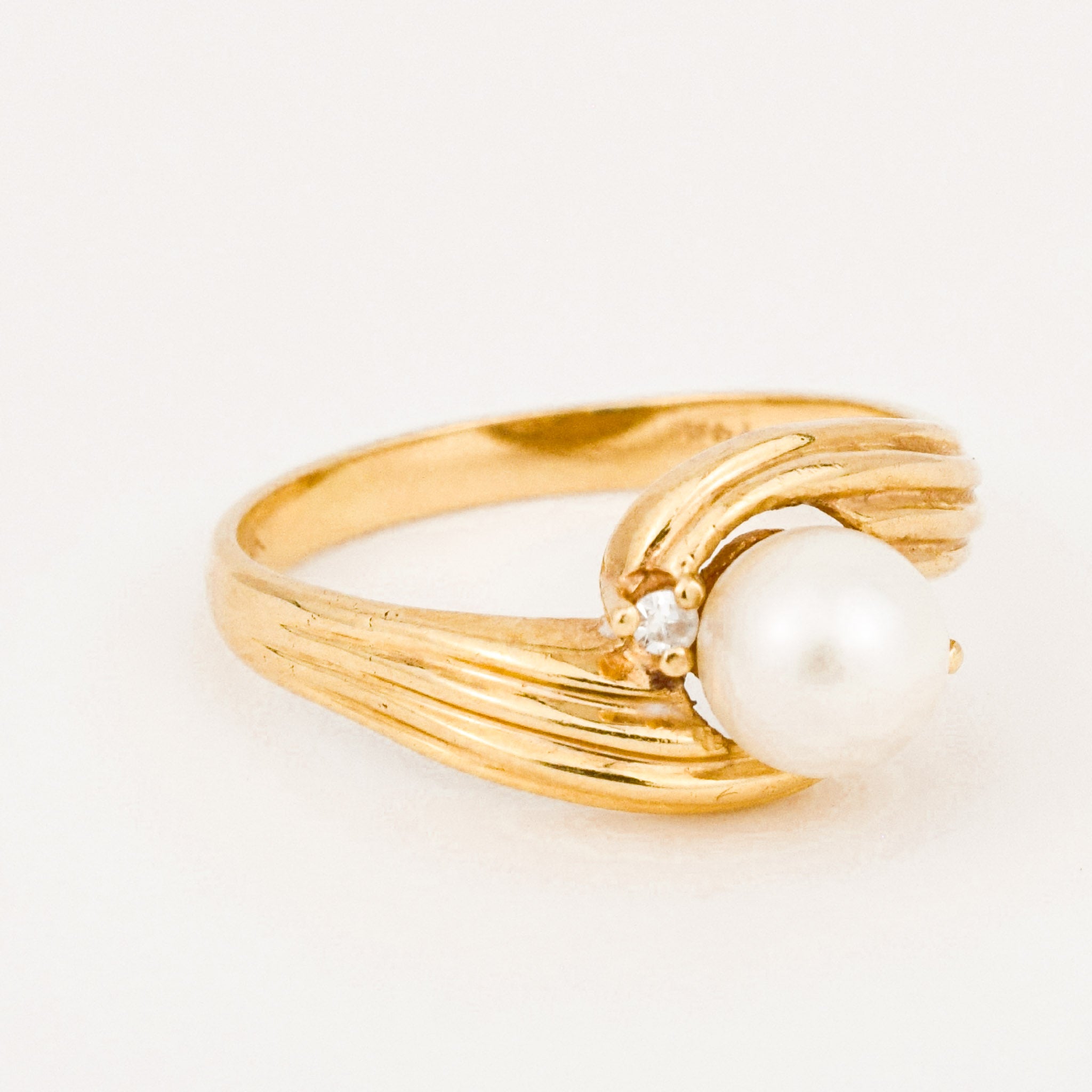 vintage gold pearl and diamond ring 