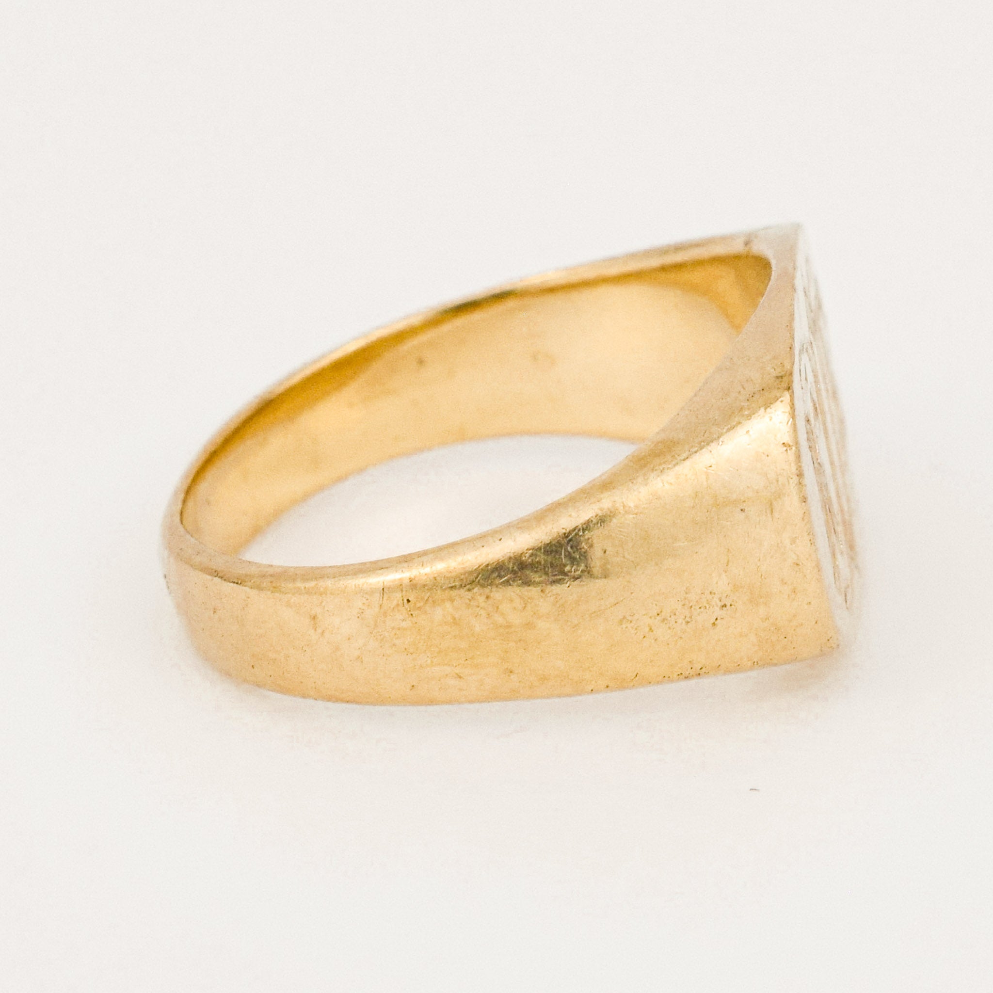 vintage gold 'KOR' signet ring 