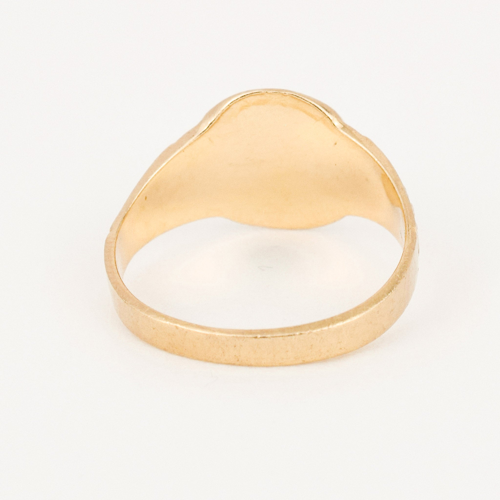 Romantic Signet Ring