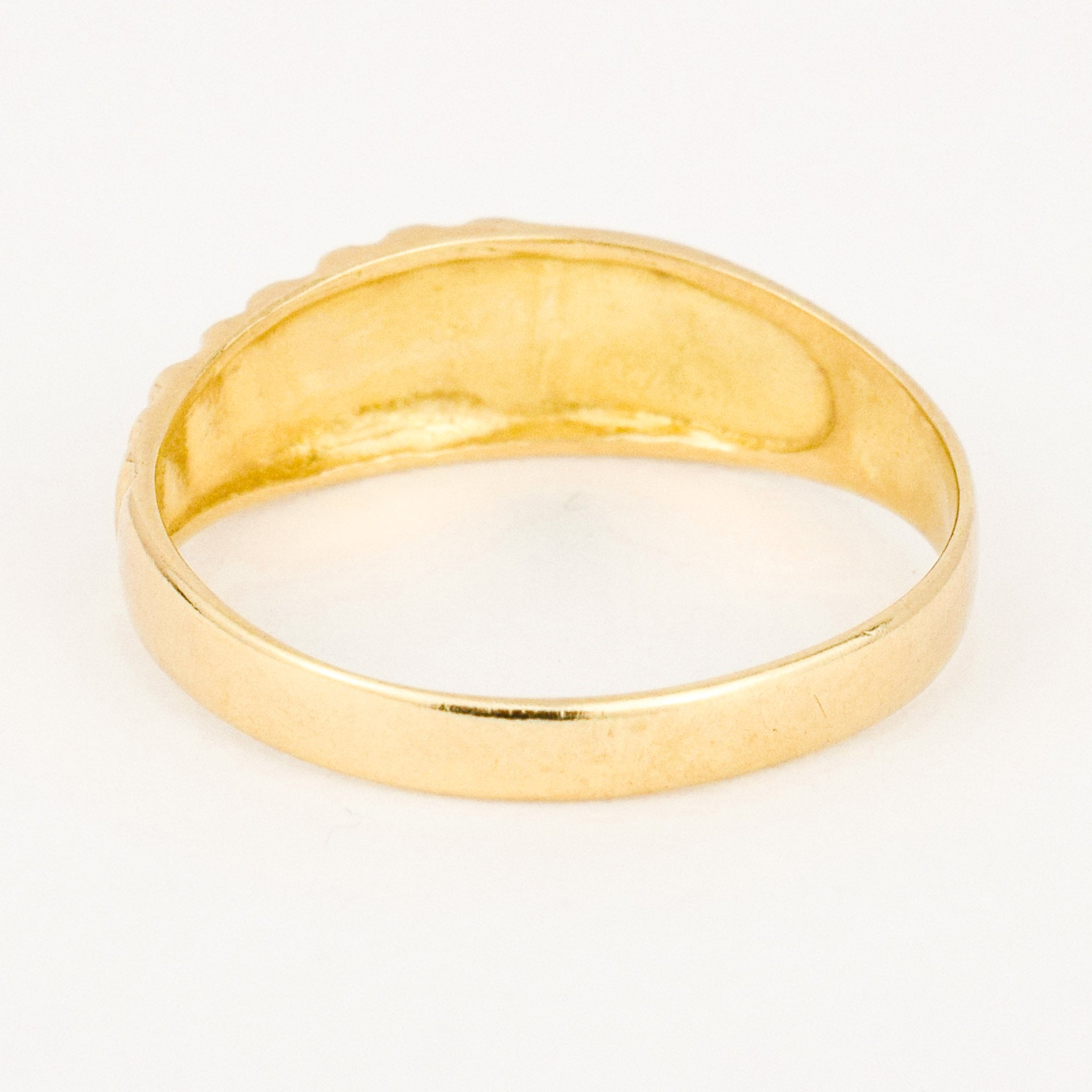 vintage gold ribbed band