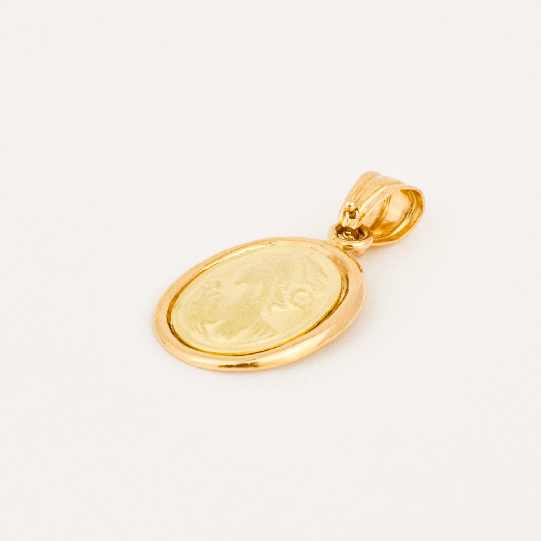 vintage gold cameo charm 