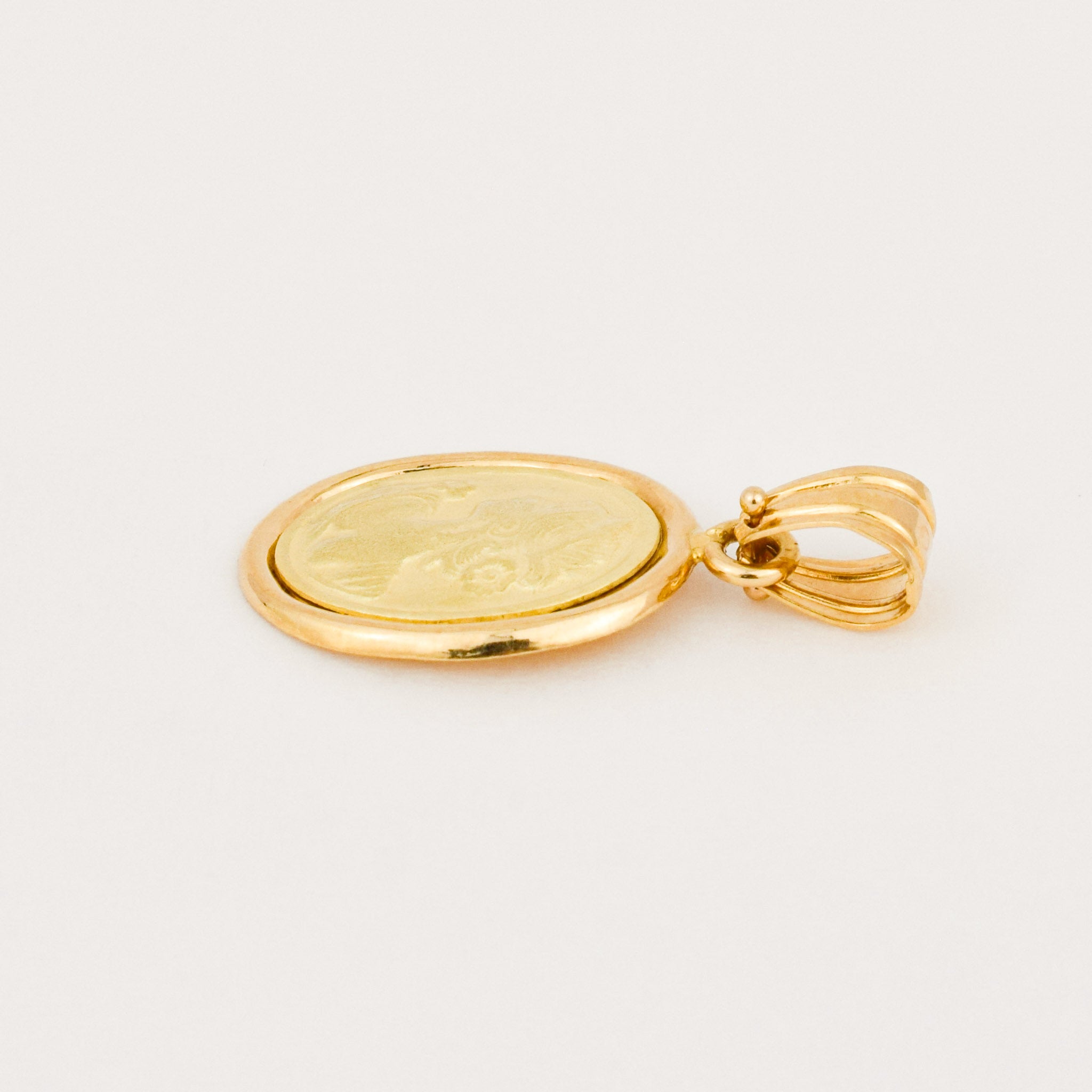 vintage gold cameo charm 