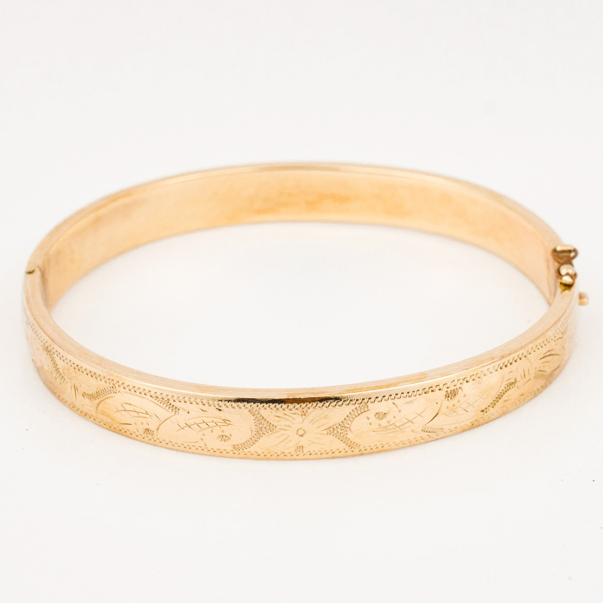 vintage gold bangle bracelet 