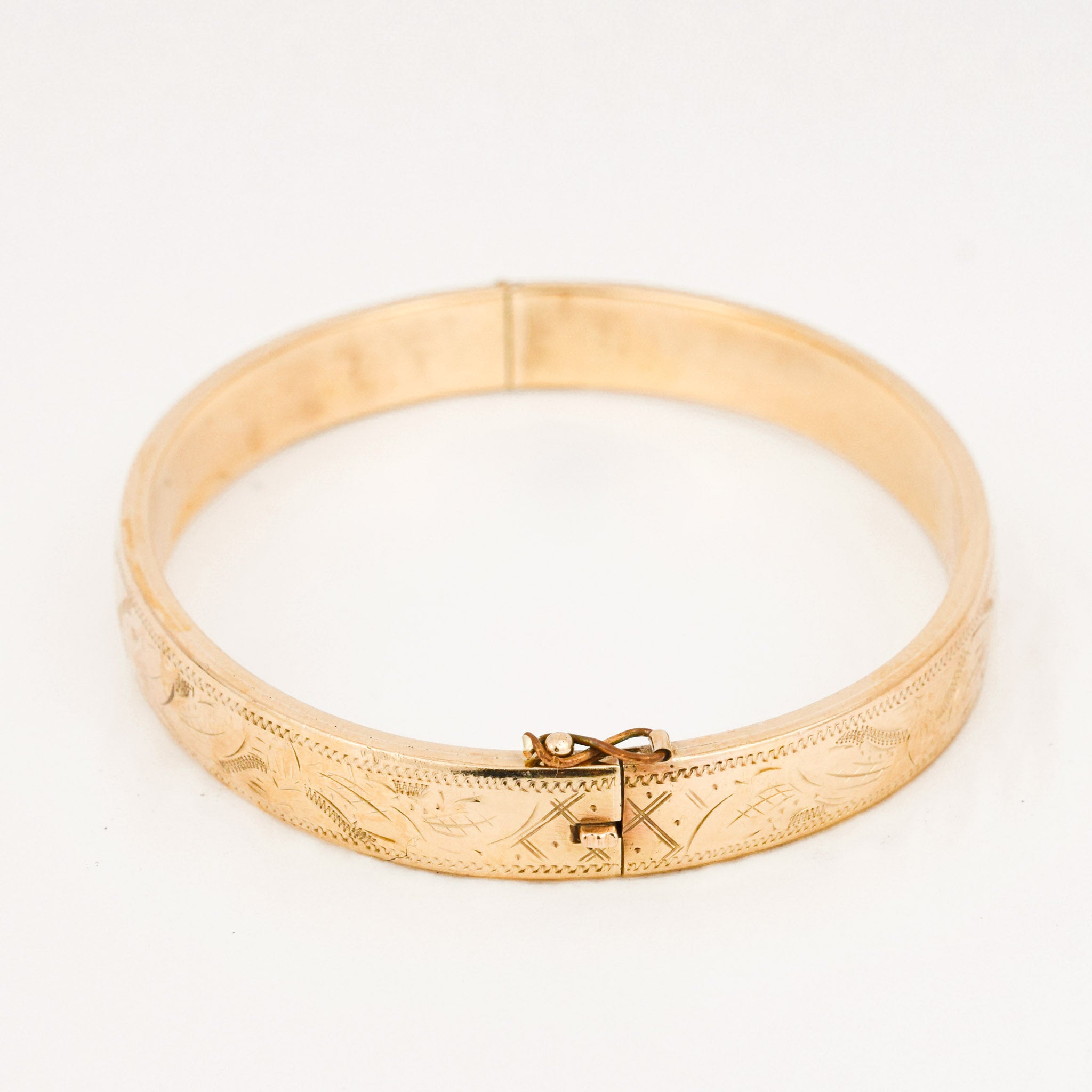 vintage gold bangle bracelet 
