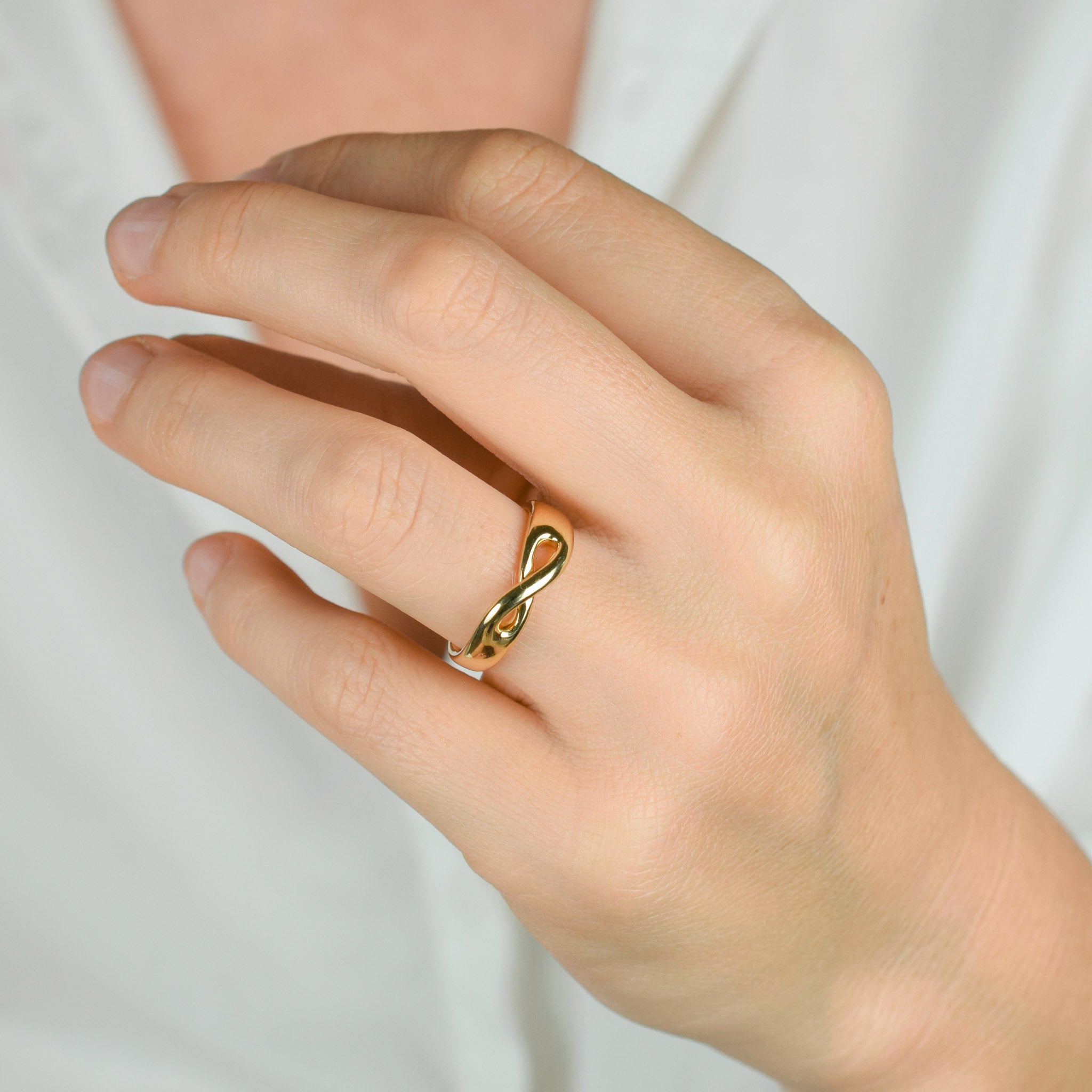 Tiffany & Co. Infinity Ring