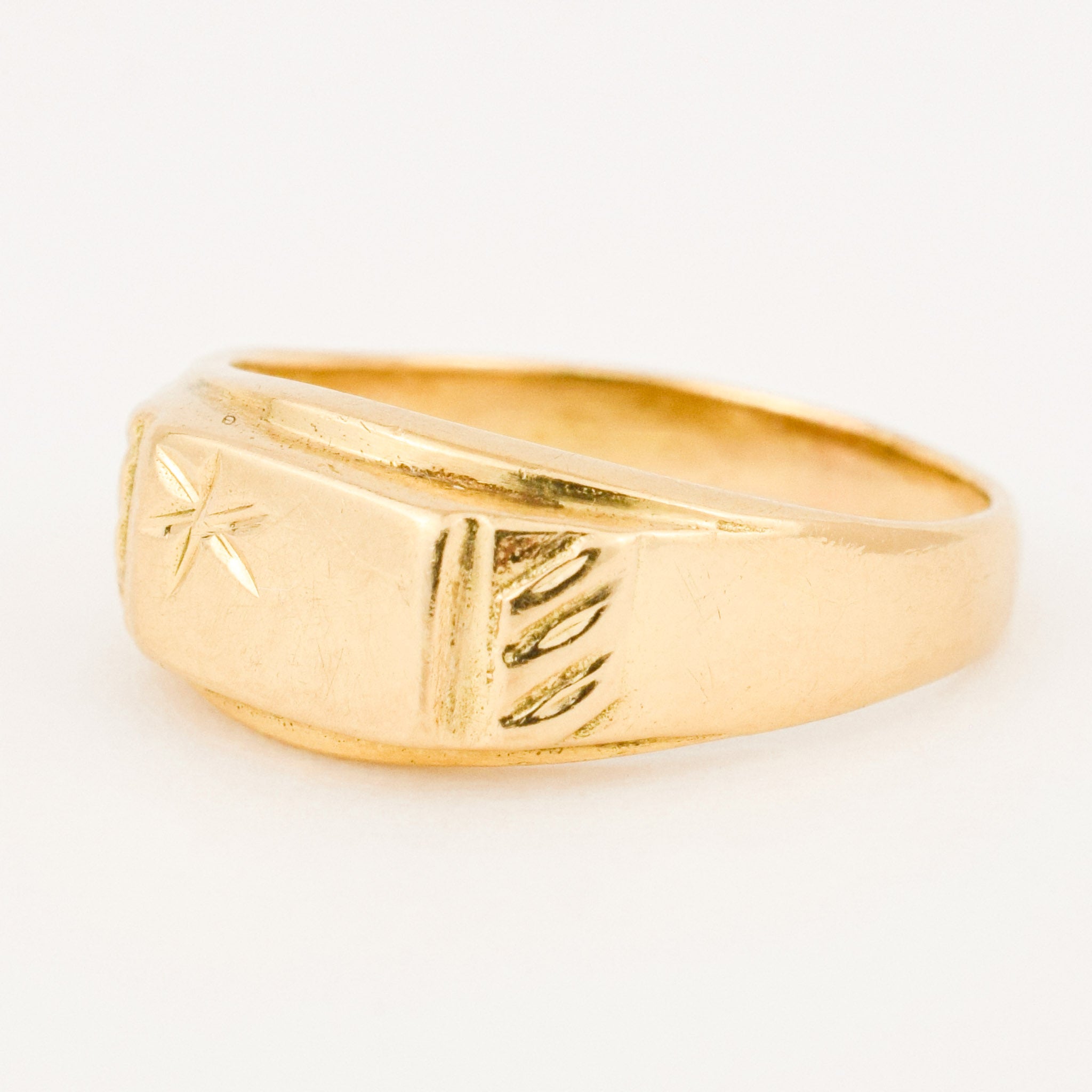 vintage gold signet ring 