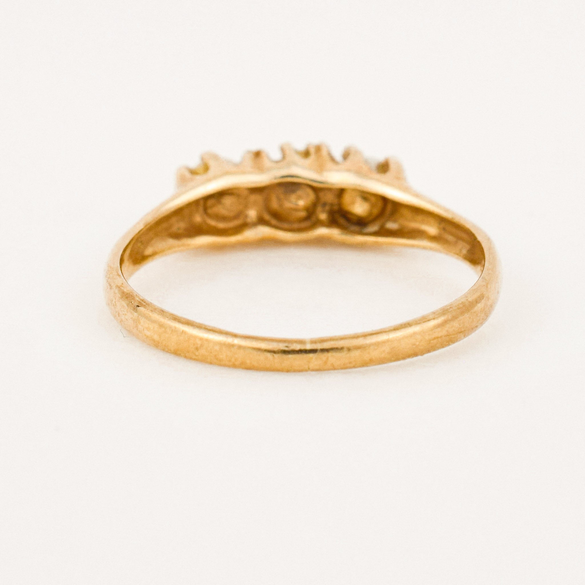 antique pearl trilogy ring 
