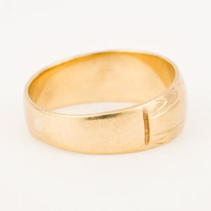 vintage gold 'MOM' ring 