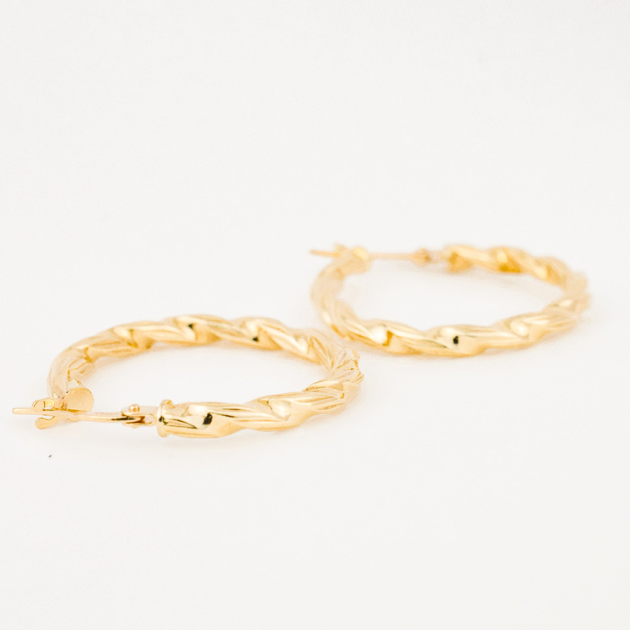 vintage gold twisted hoop earrings