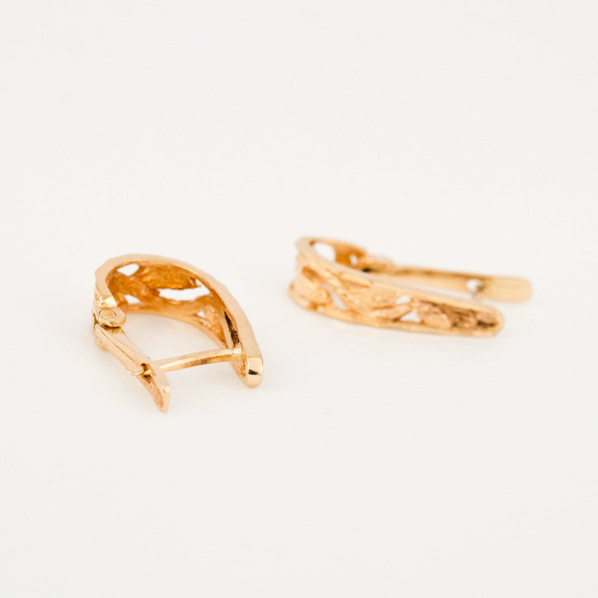 vintage gold floral hoop earrings
