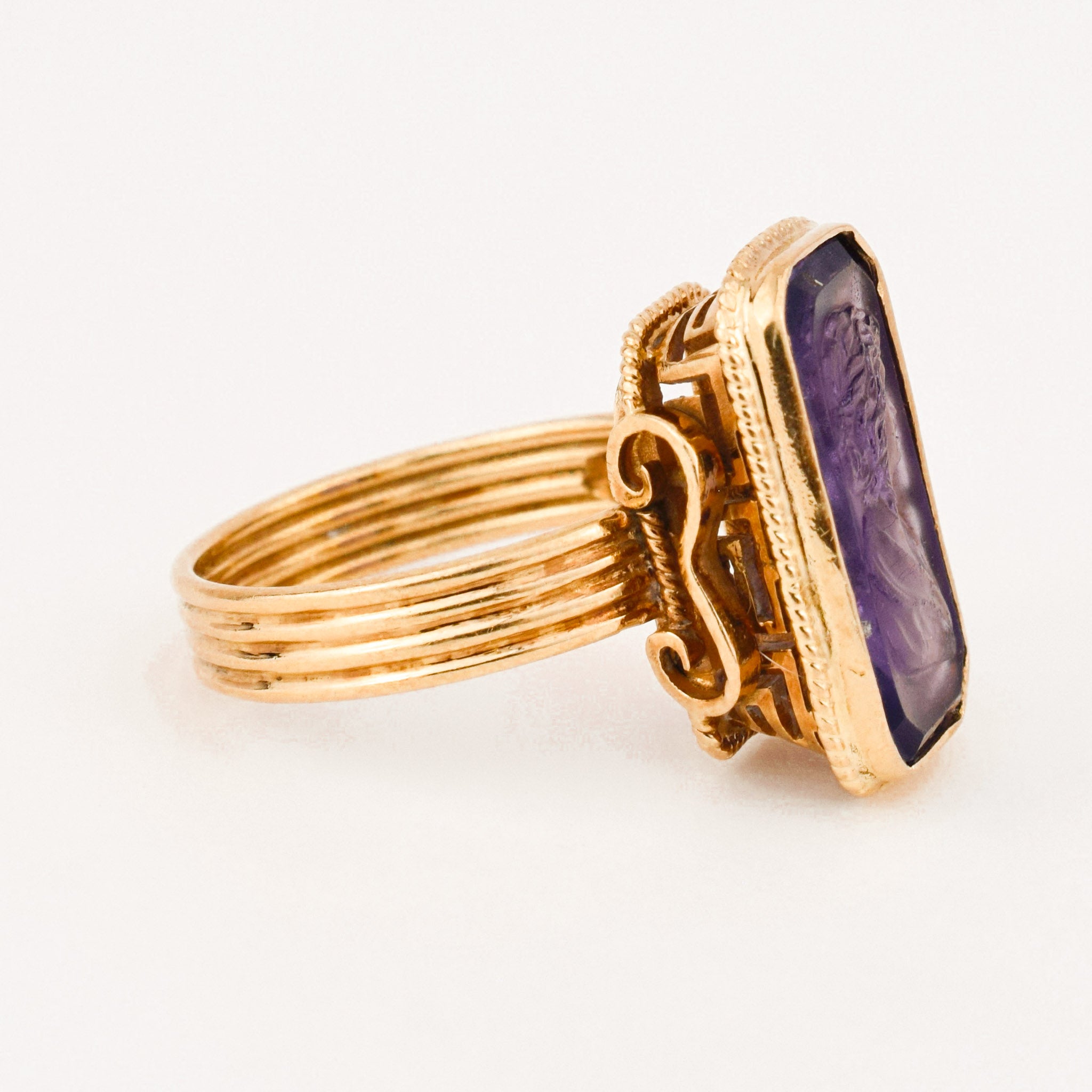 vintage gold purple cameo ring