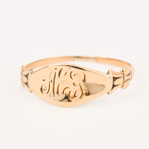 vintage gold signet ring 