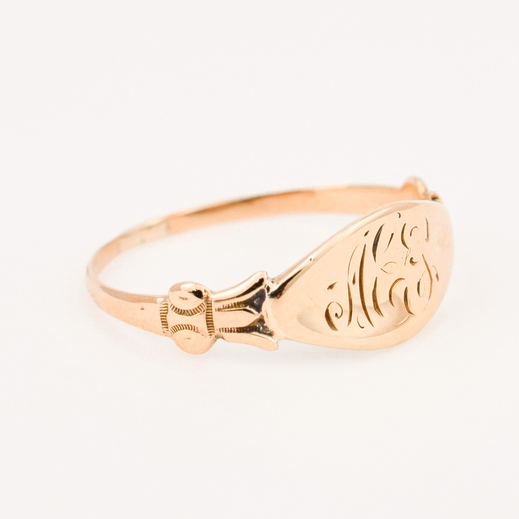 vintage gold signet ring 