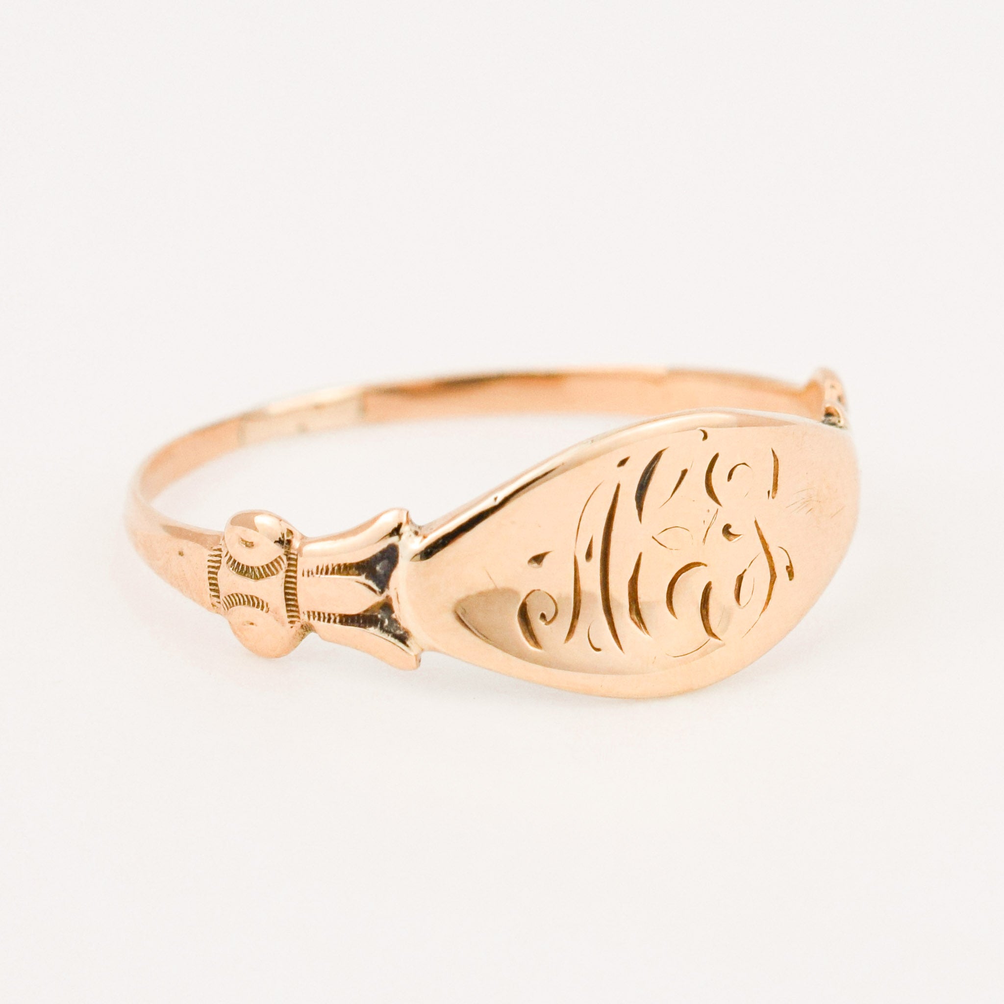 vintage gold signet ring 