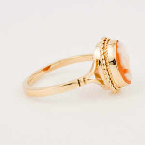 vintage gold cameo ring 